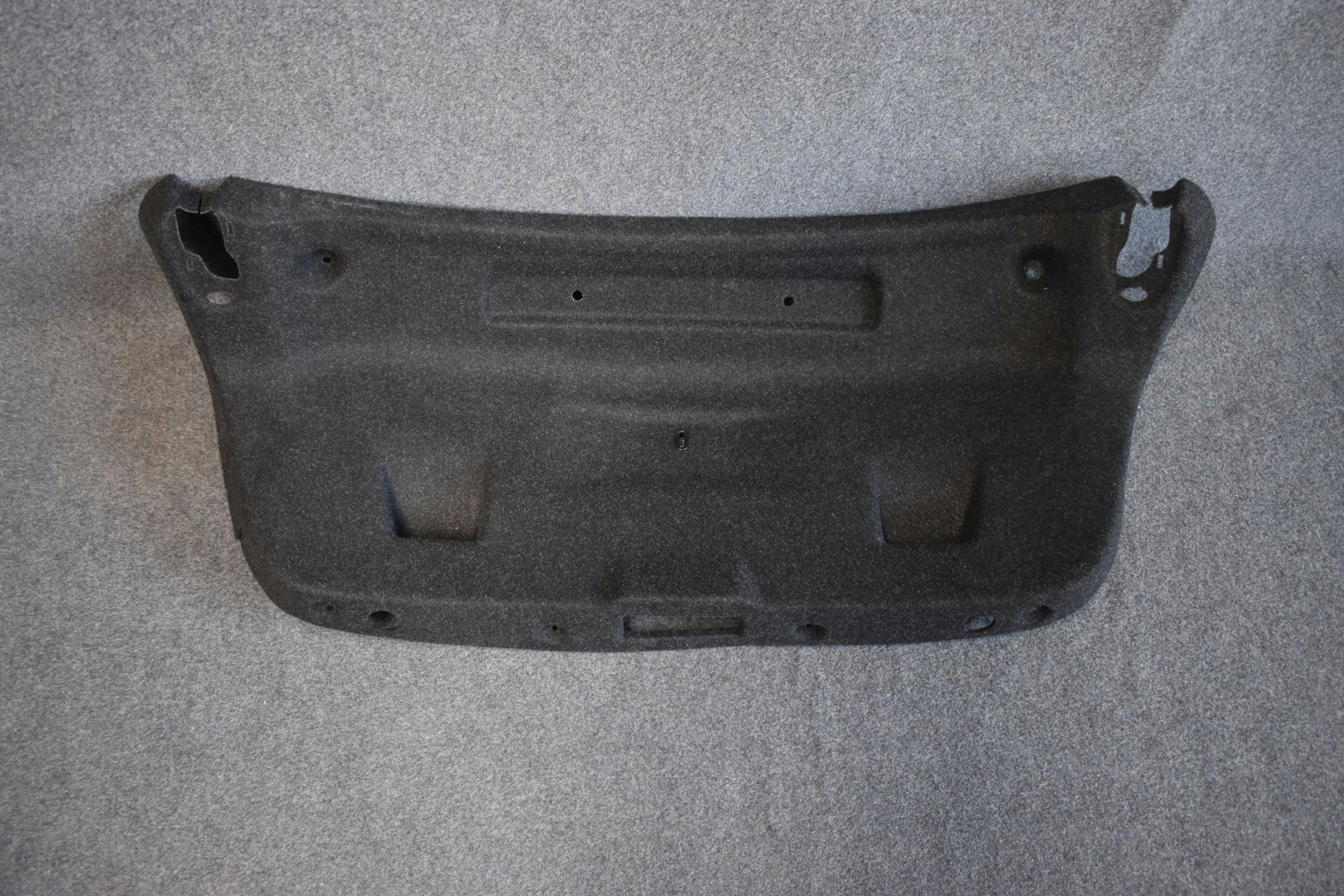 WYKLADZINA WYGLUSZKA KLAPY BMW 4 M4 F32 F82