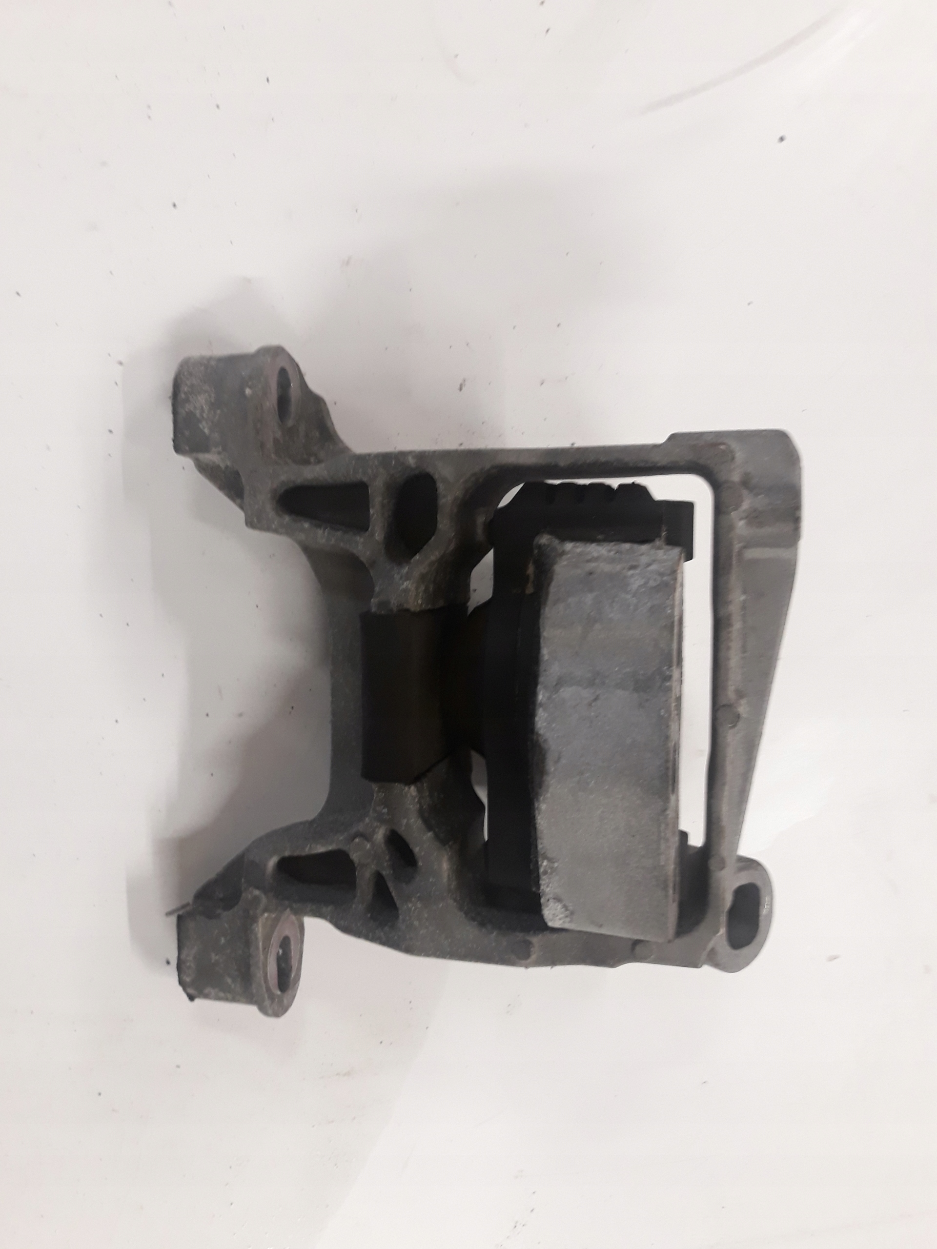 лапа подушка Двигателя 2.2d mazda CX5 13-