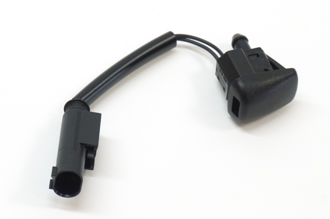 Oe Bmw Tryska Ostřikovače Čelního Skla Bmw 5 E60 E61 61667046060