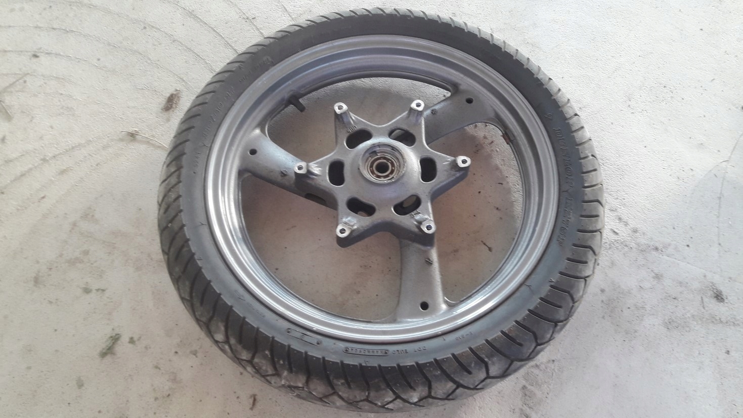 RIM FRONT YAMAHA XJ 600 DIVERSION FRONT TIRE