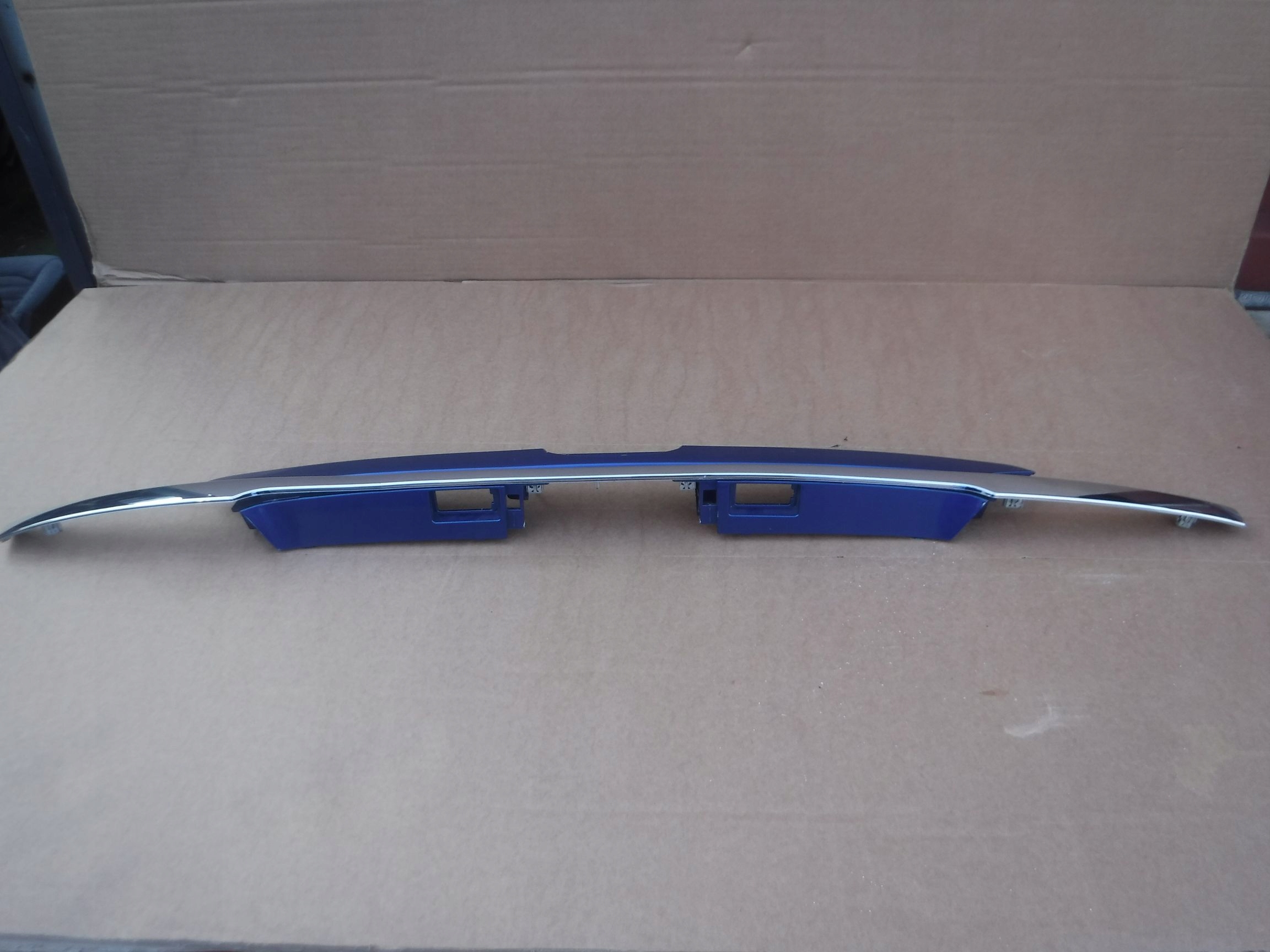 BLENDA KLAPY BAGAŻNIKA FORD FUSION USA