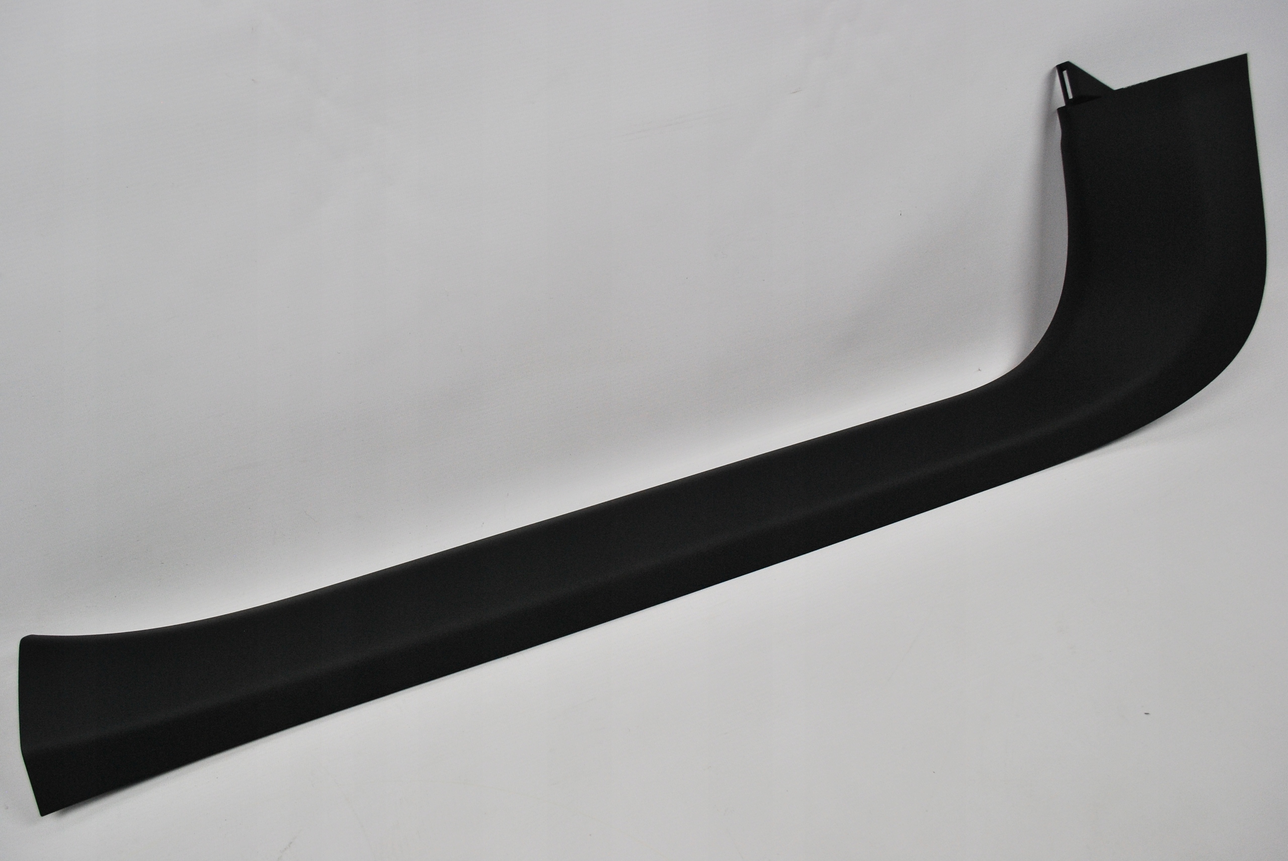 Обшивка стойки а л Audi R8 4s1867271a