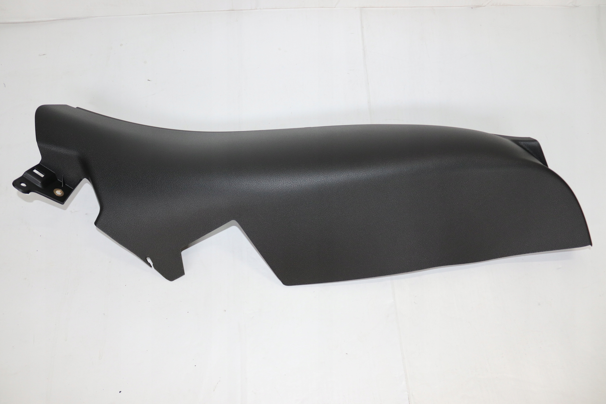 OPEL ASTRA K KOMBI OSŁONA PASA TYLNEGO PRAWA