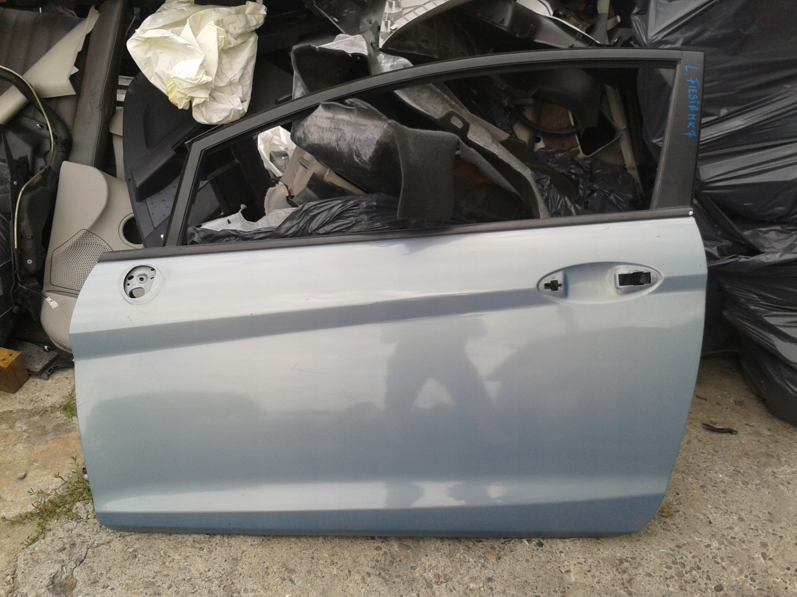 ЛІВІ ДВЕРІ FORD FIESTA MK7 3D 79