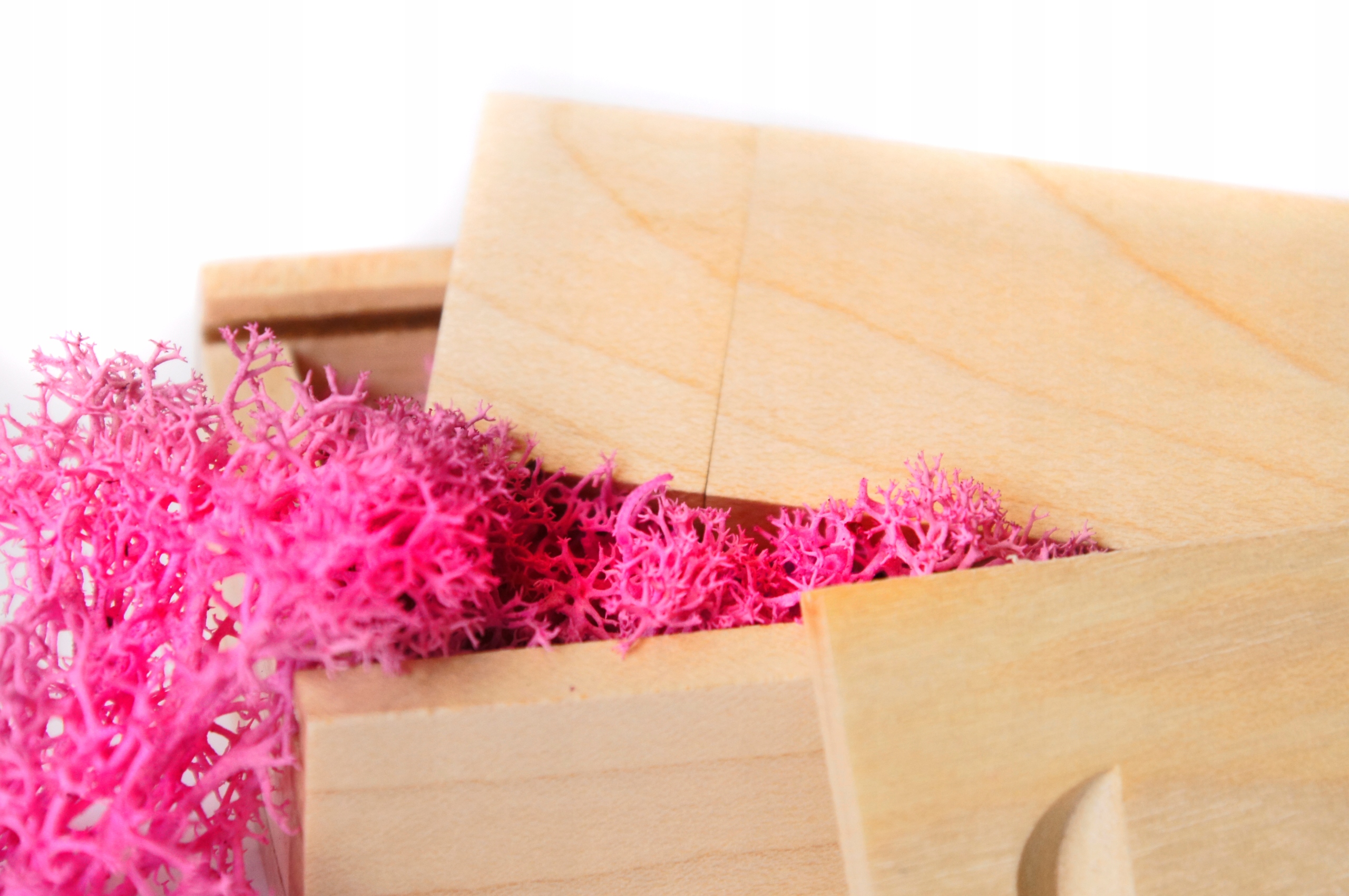 Pendrive drewniane 16 GB + pudełko + Mech Marka MemoRabbit