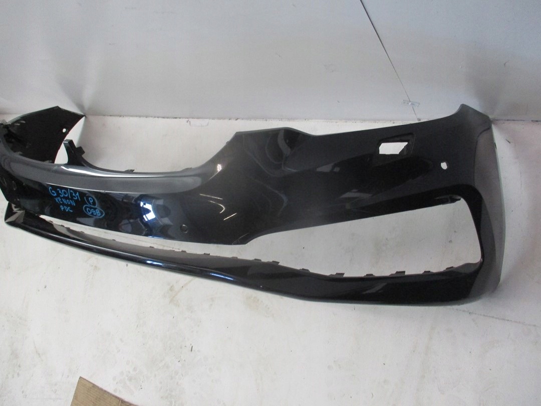 nárazník BMW 5 G30 G31 XENON PDC holý předek