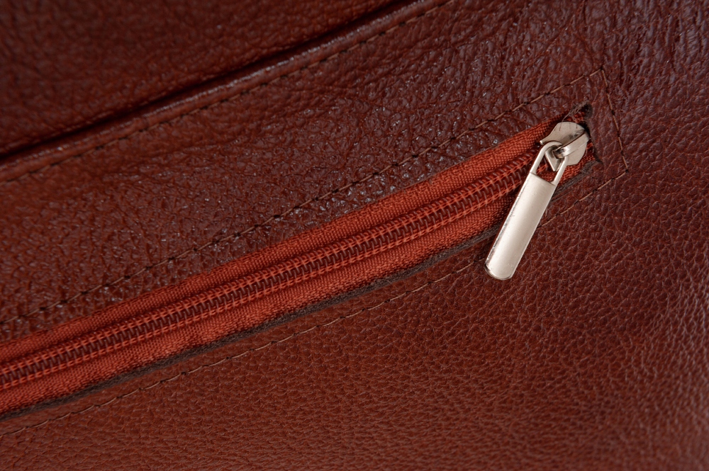 BRĄZOWA TOREBKA ZE SKÓRY LISTONOSZKA SKÓRZANA A4 Materiał dominujący skóra naturalna