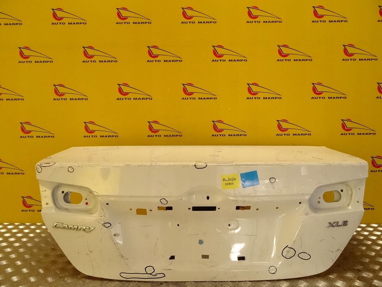 TOYOTA CAMRY 2011-2015 KLAPA TYŁ POKRYWA BAGAŻNIKA Kolor do lakierowania