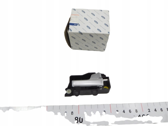 ВНУТРІШНЯ РУЧКА ПРАВОЇ ДВЕРІ FORD KUGA 08-12 1501942