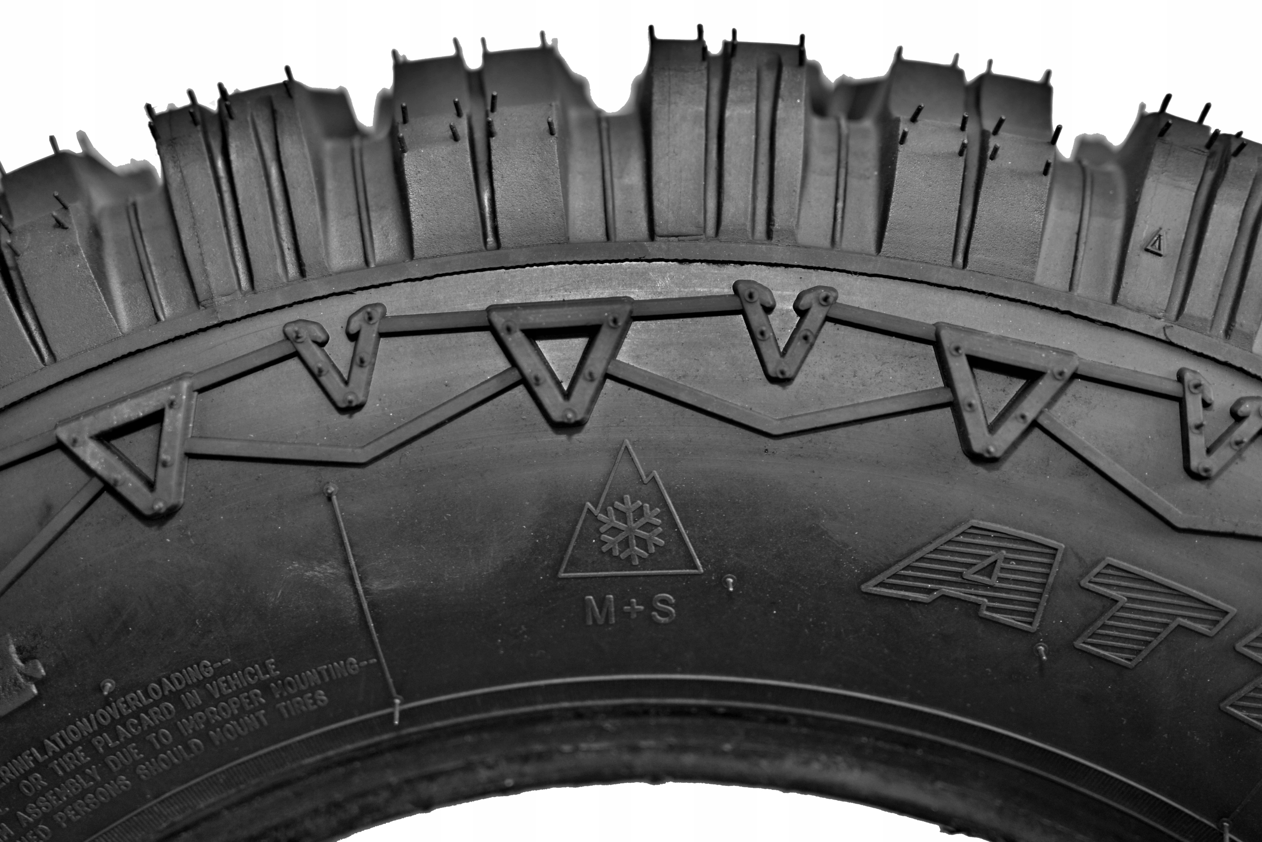 4x OPONY BIEZNIKOWANE 225 65 R16 TERENOWE 4X4 M T Model WRANGLER