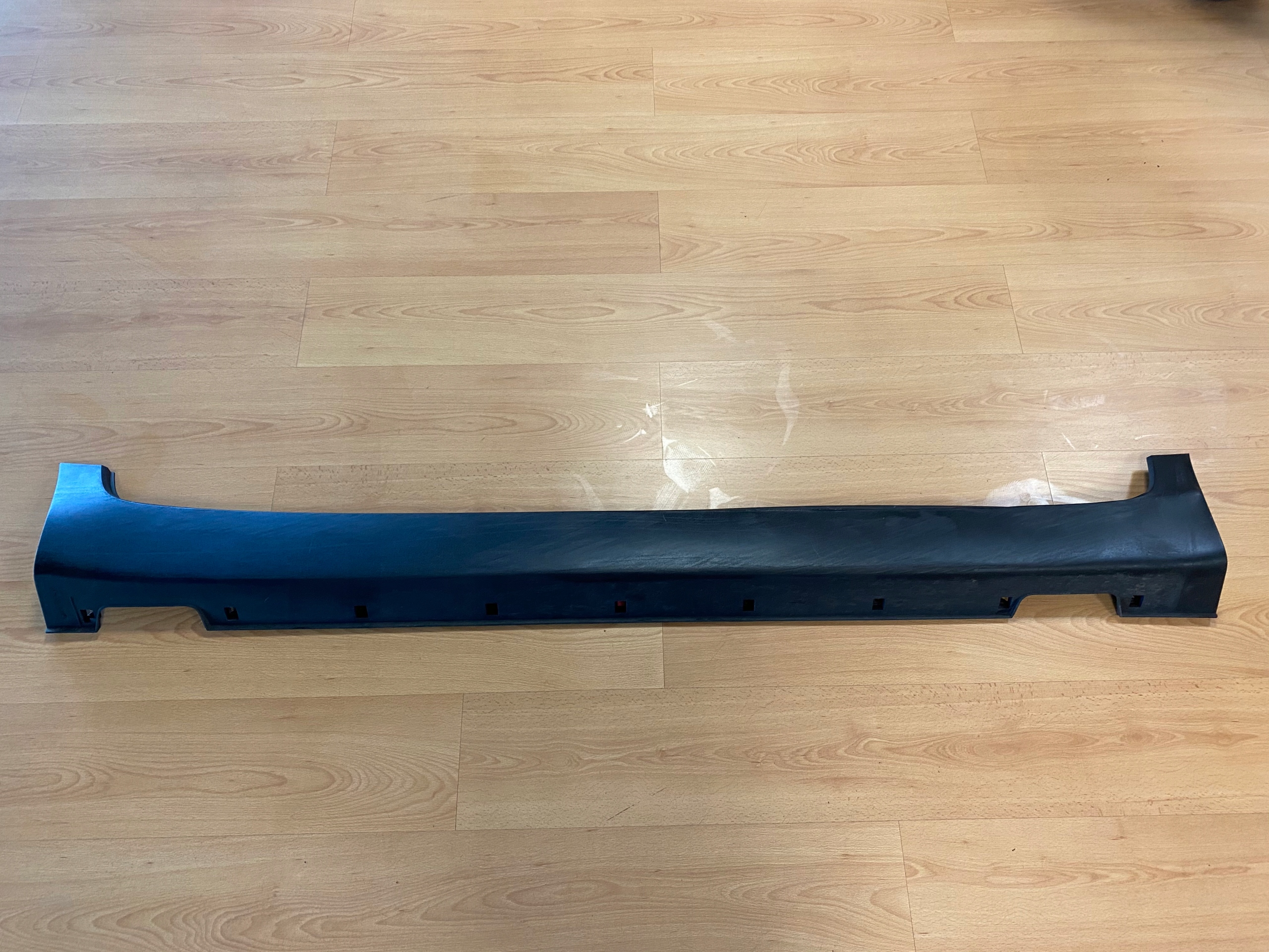 KIA SPORTAGE III LISTWA NAKŁADKA PROGU PRAWA