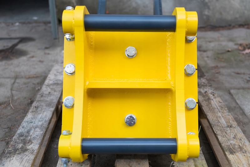 Zrywak do korzeni dwuramienny model ZRK-02 Typ maszyny Koparka Koparko-ładowarka Ładowarka