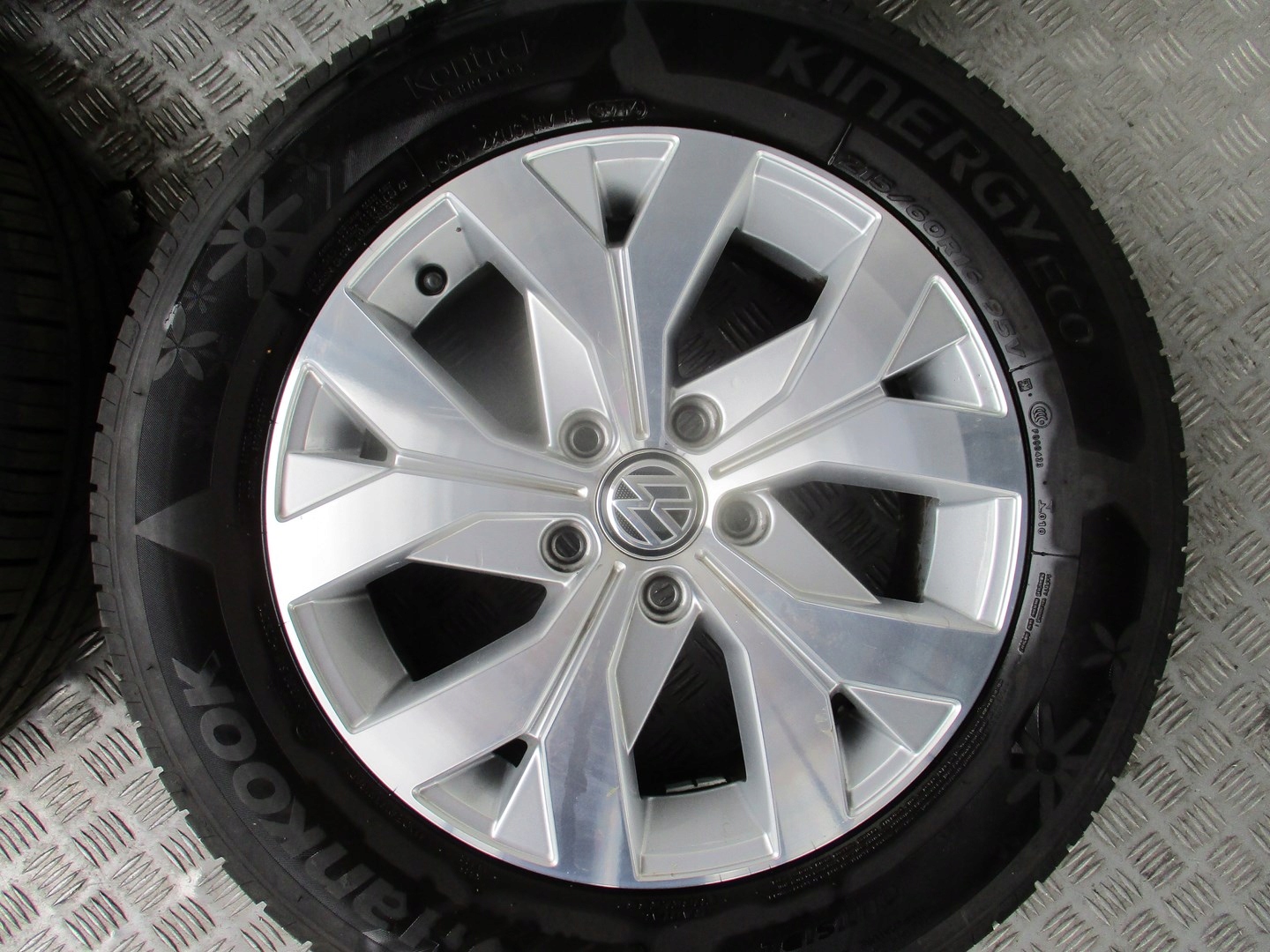 Koła Felgi Opony VW Passat B8 3G0 R16 6MM Średnica felgi 16