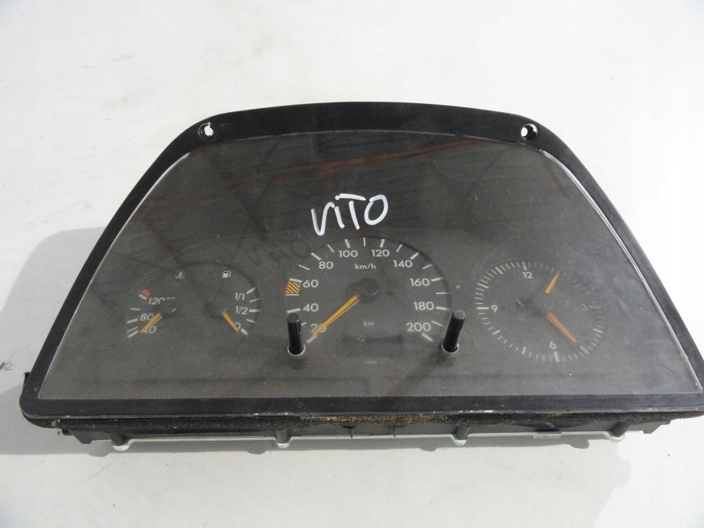 Mercedes Vito W638 dials dials