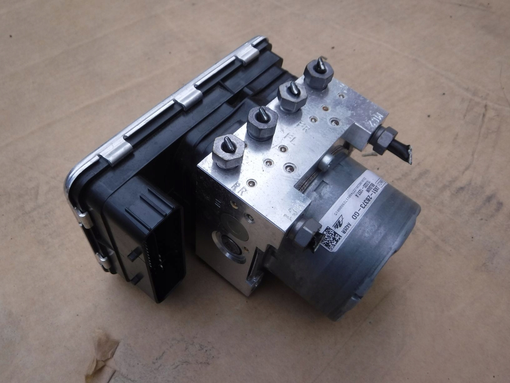 JX61-2B373-GD - БУ НАСОС ABS ДЛЯ FORD FOCUS MK4 1.0 ECOBOOST