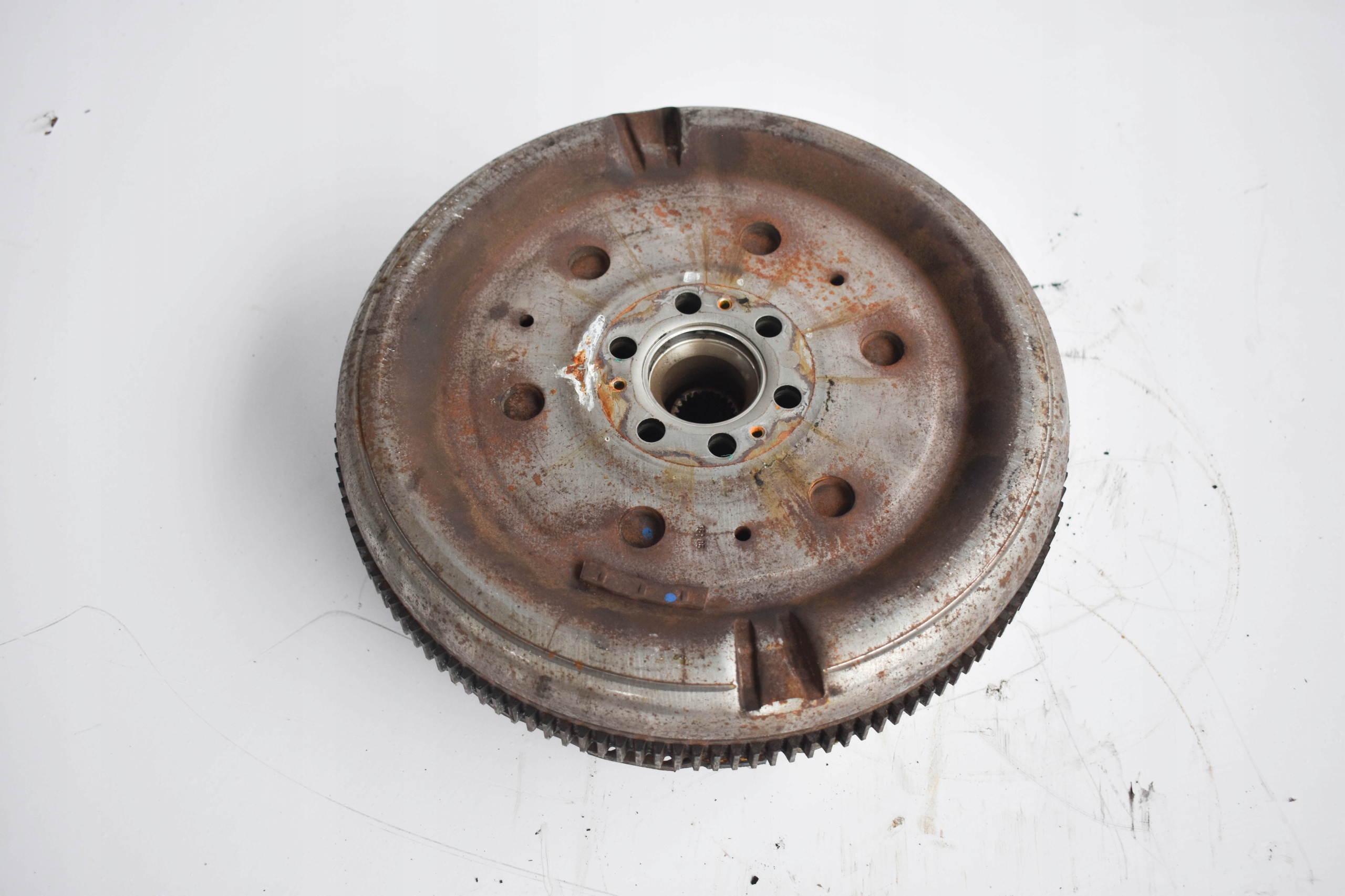 06h105323r. фольксваген т5 2. маховик т4. маховик т4. маховик т4.