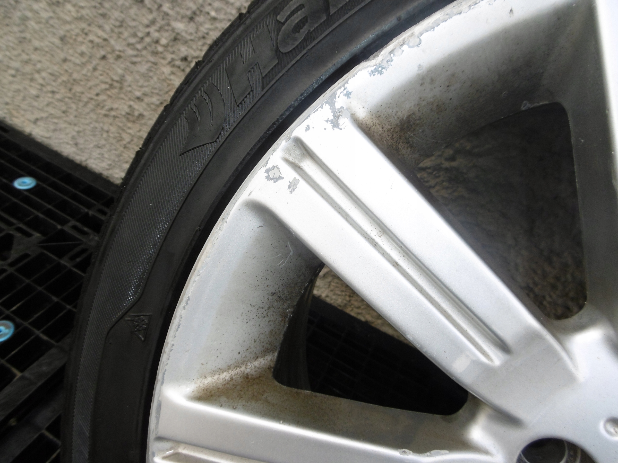 ALUFELGA + OPONA R 20 275/40 LAND RANGE ROVER Szerokość opony 275 mm