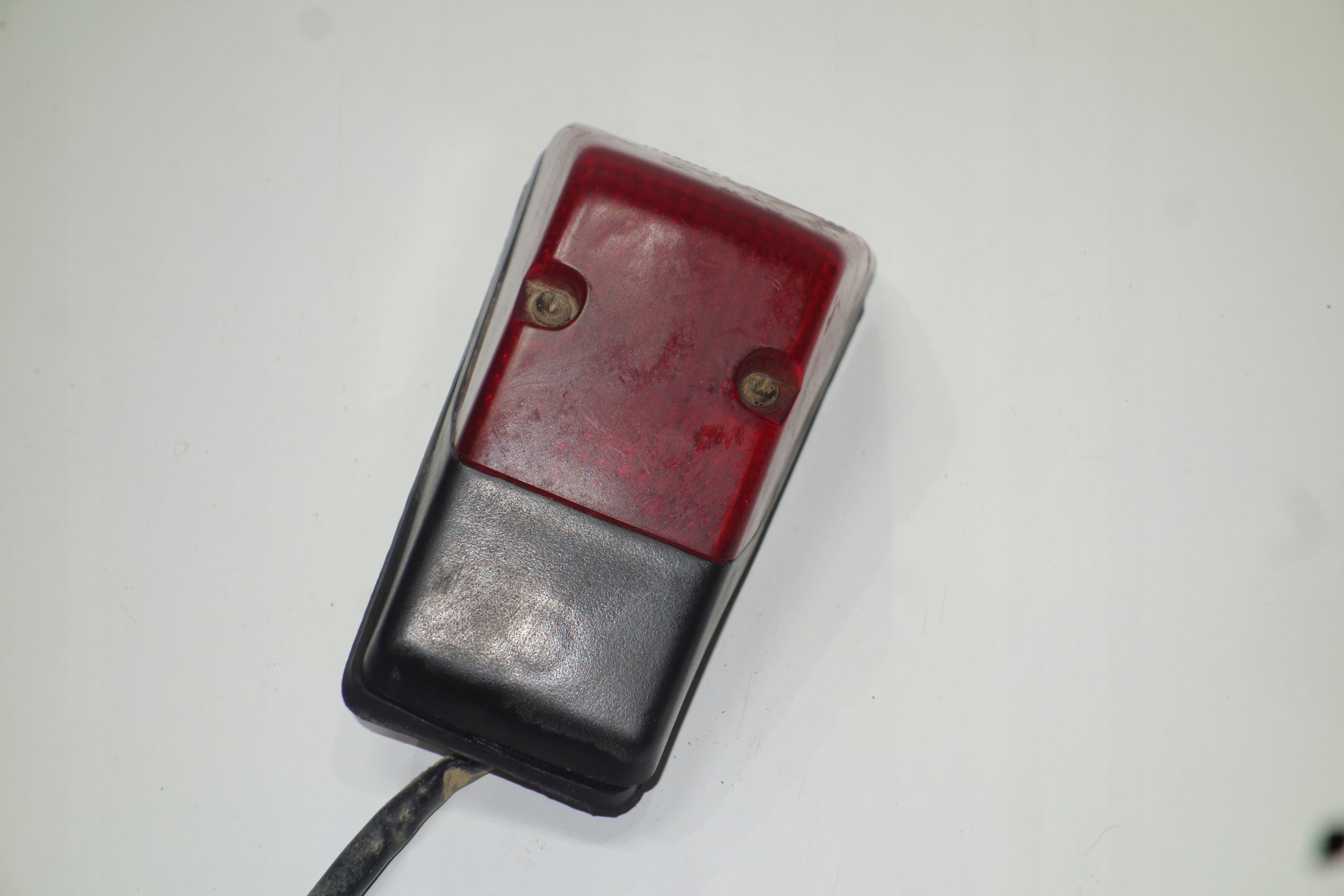 Задний фонарь SUZUKI DR 650