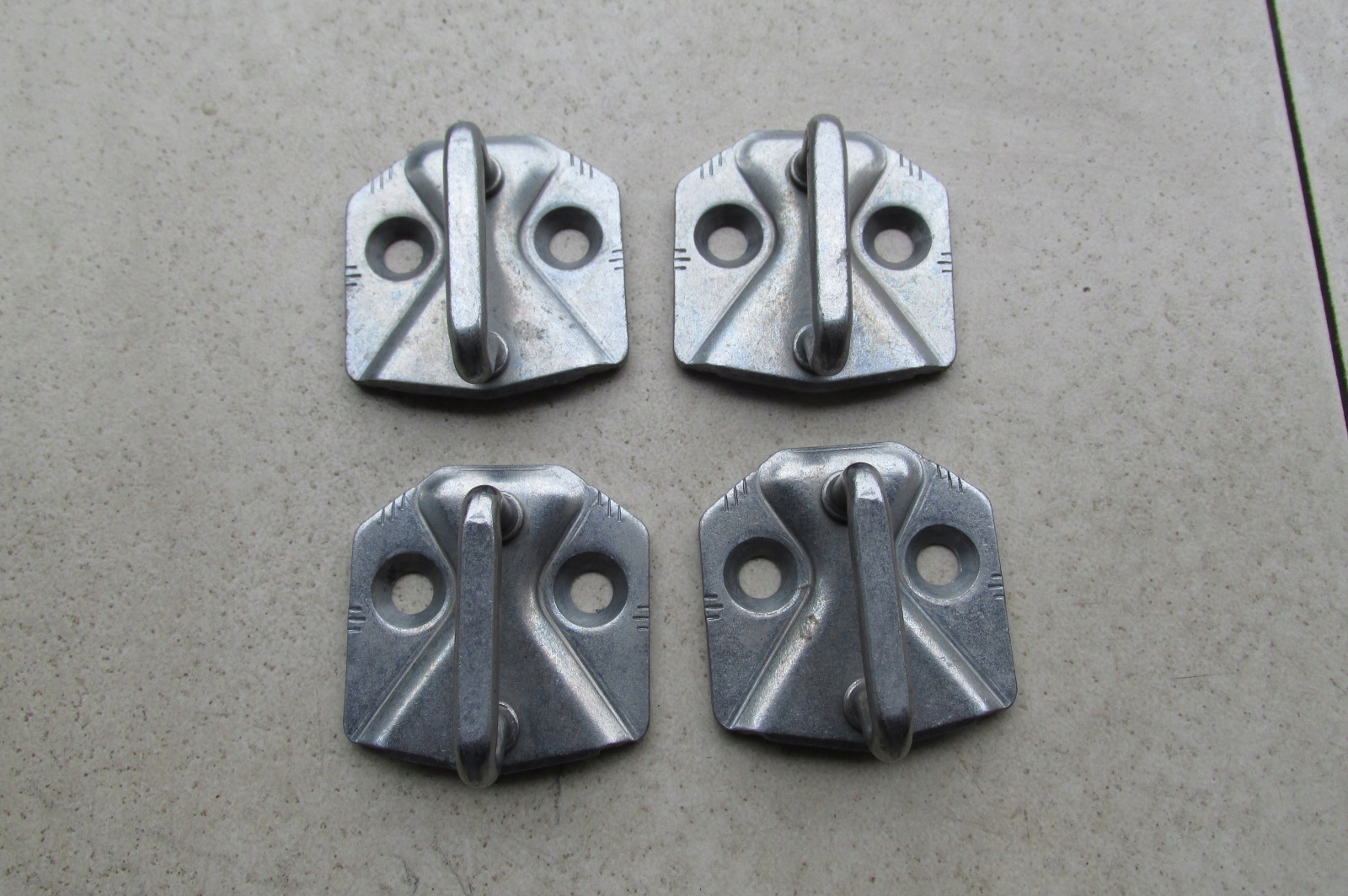 RYGIEL DRZWI PRZÓD TYŁ FOCUS MK3 C-MAX KUGA MK2