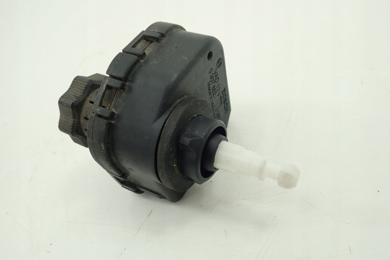 SILNICZEK ŚWIATEŁ OPEL ASTRA I F LIFT 0307852318 Typ samochodu Samochody osobowe