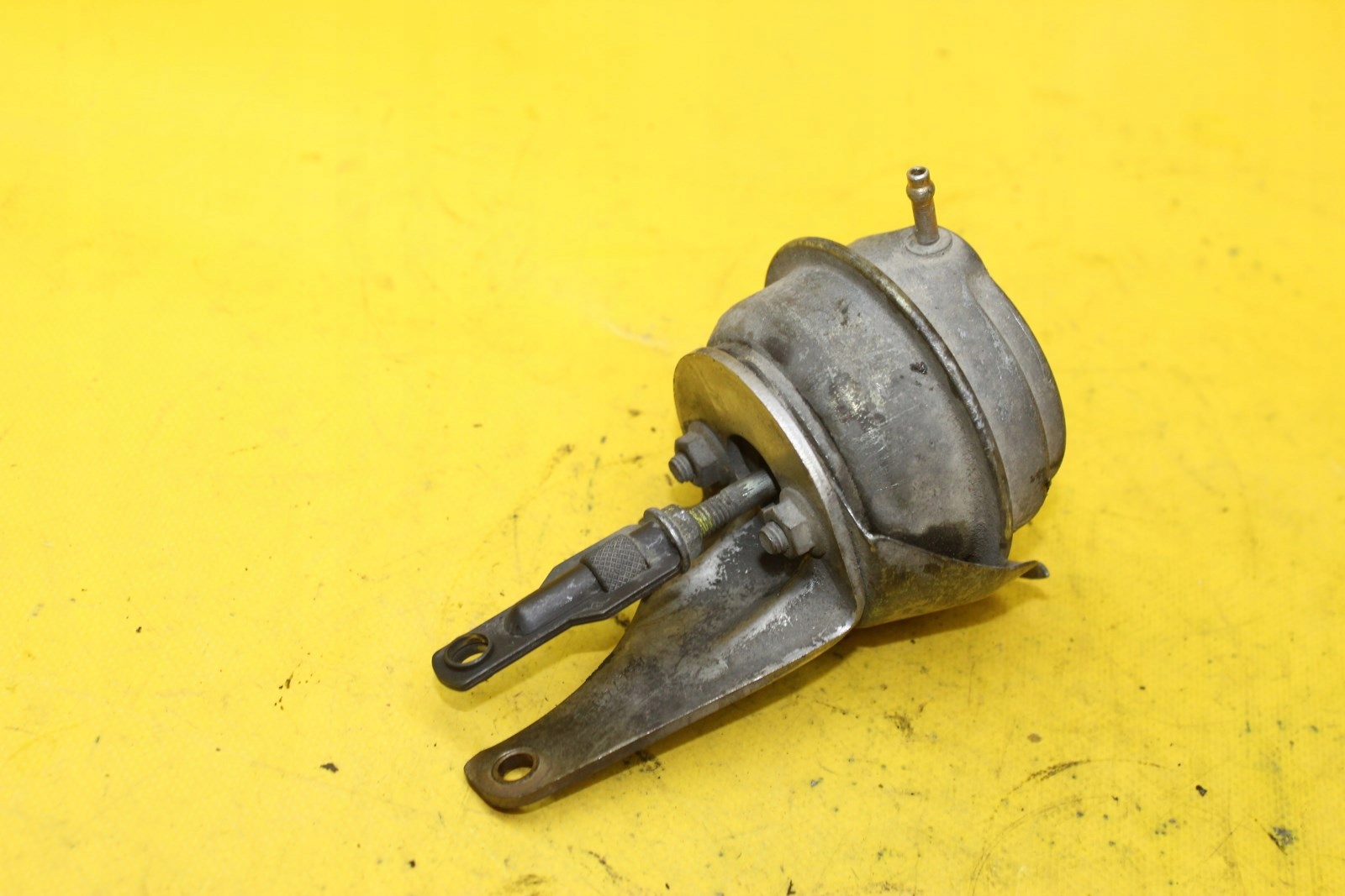 Вакуумная груша BMW E46 2.0 D