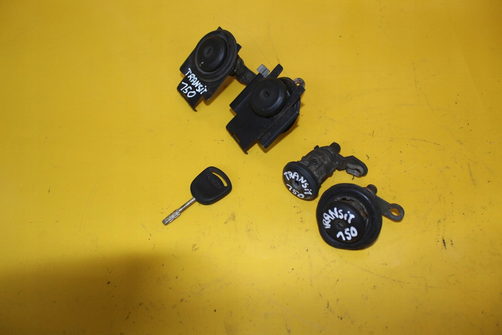 TRANSIT MK5 2.5 D LOCK CYLINDERS