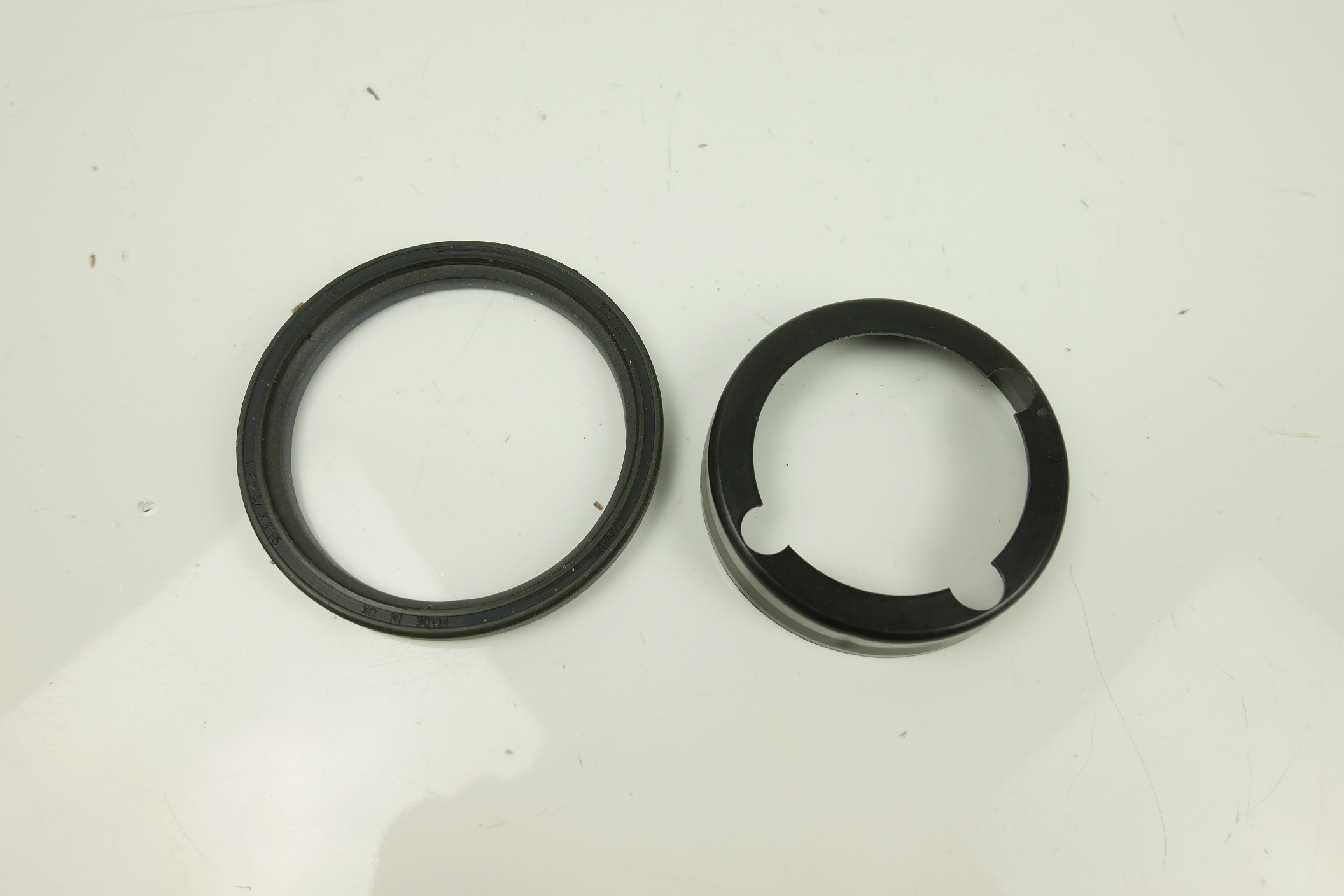 Uszczelniacz wału 121 III Transit Mondeo KA Fiesta Numer katalogowy części 50-306413-50