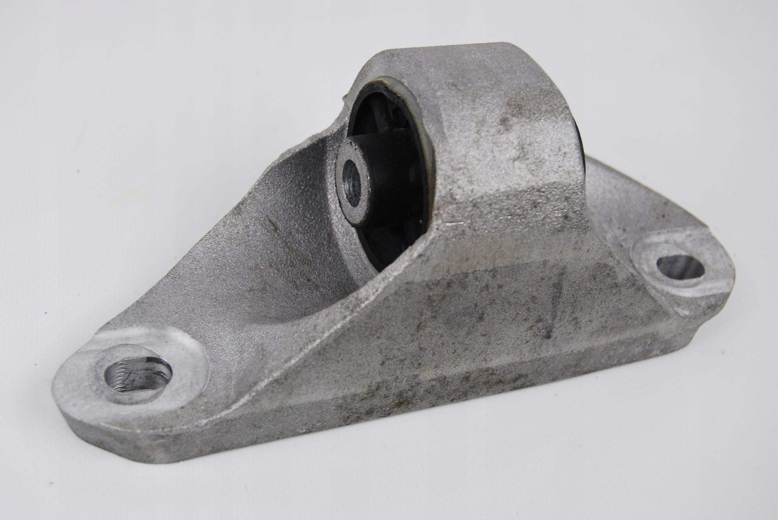 Mocowanie dyferencjalu Audi R8 4S0599438F