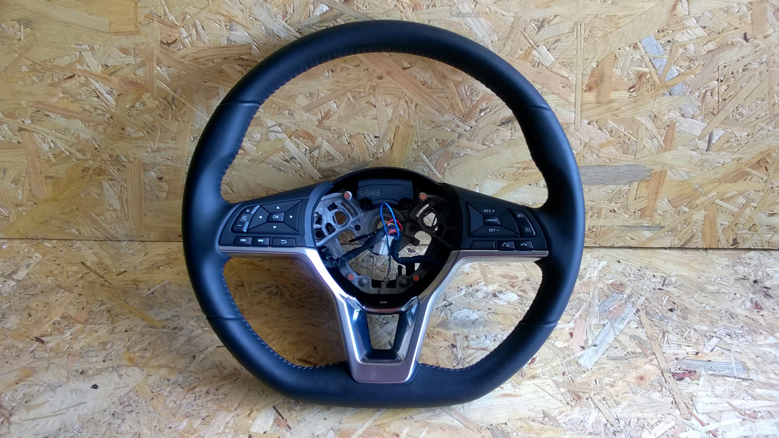 NISSAN QASHQAI II 2 РЕСТАЙЛІНГ J11 КЕРМО МУЛЬТИФУНКЦІОНАЛЬНИЙ ОРИГІНАЛ FV