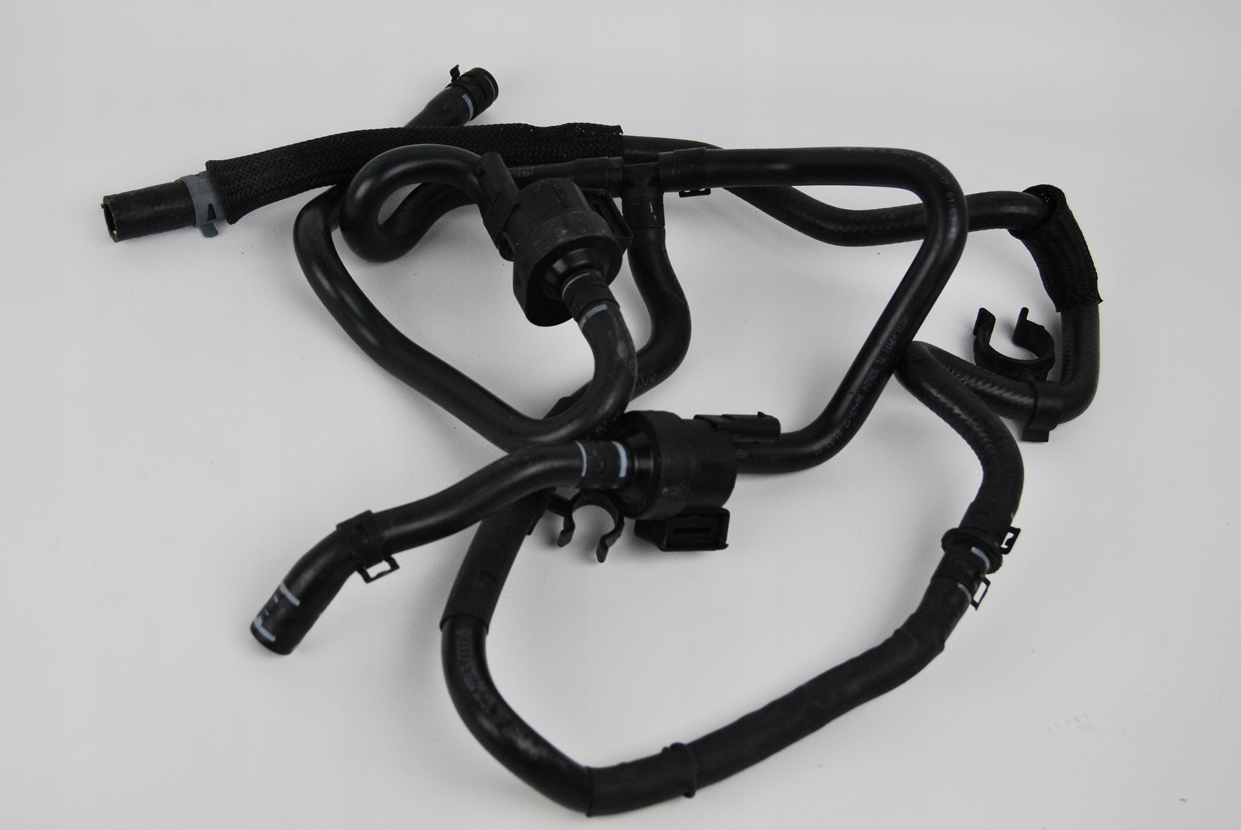 Zawor podcisnienia przewody Audi R8 06H906517AB