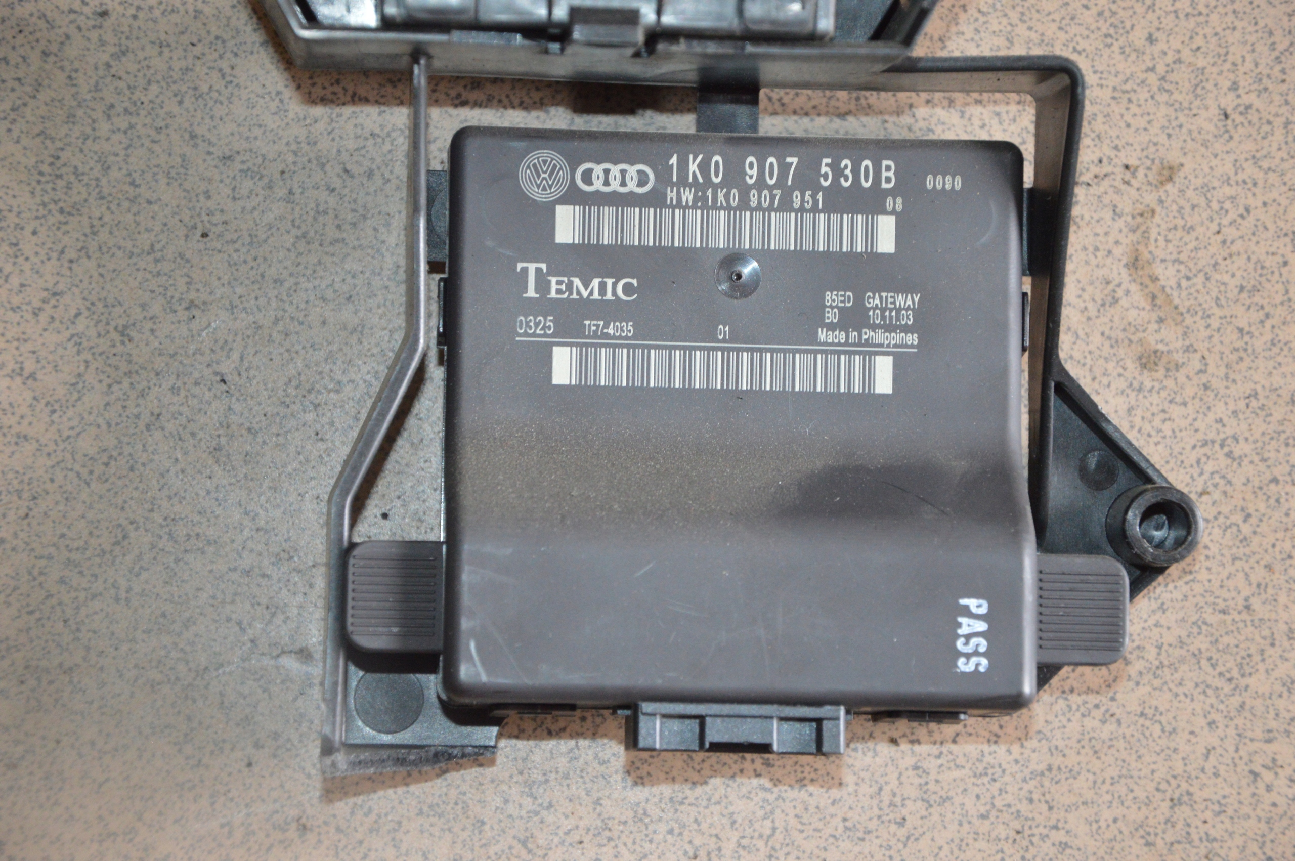 Audi a3 8P Moduł Gateway 1K0907530B