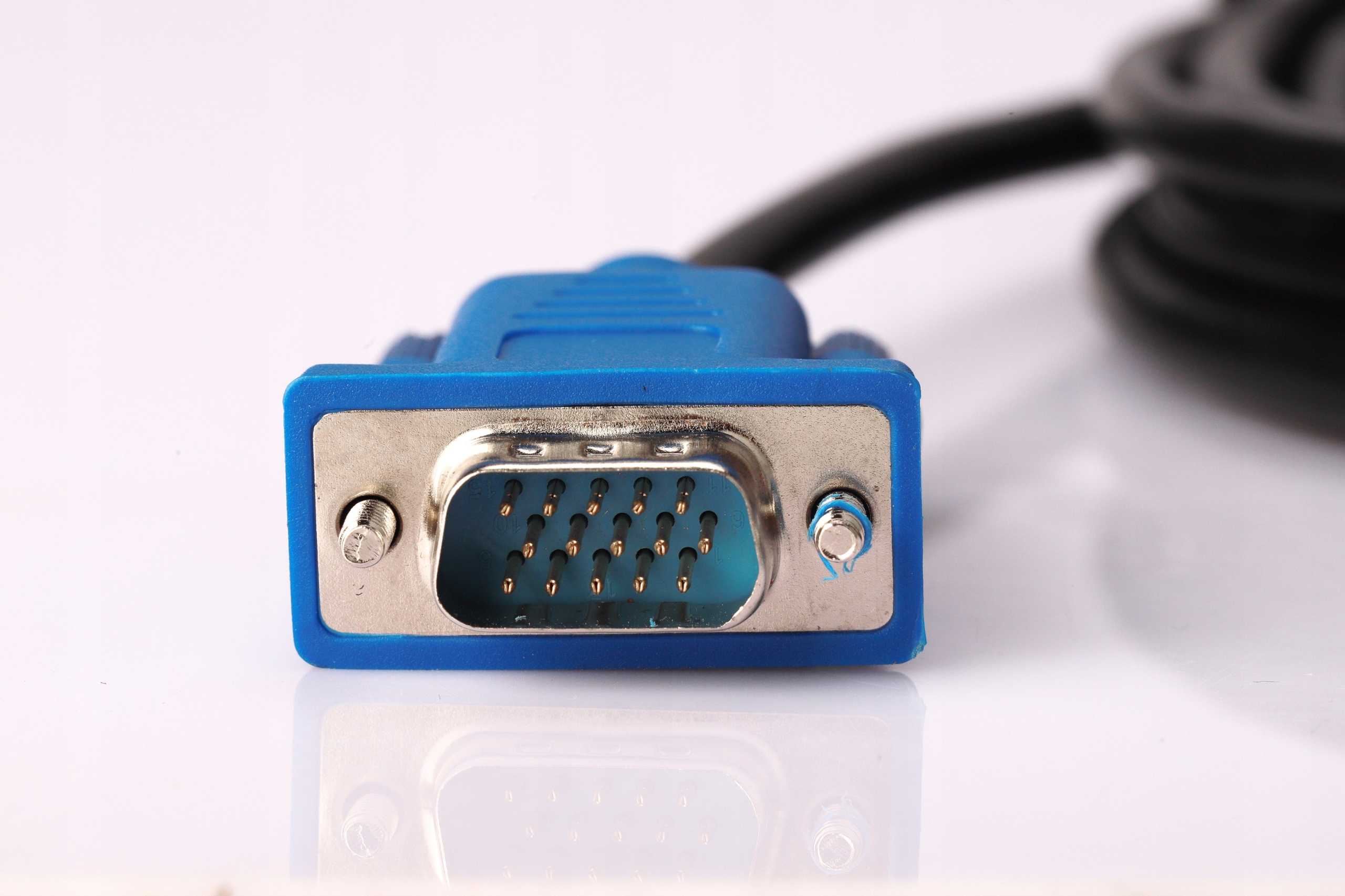 KABEL PRZEWÓD MONITOR D-SUB M/M HD VGA SVGA 3m Marka Mobilari