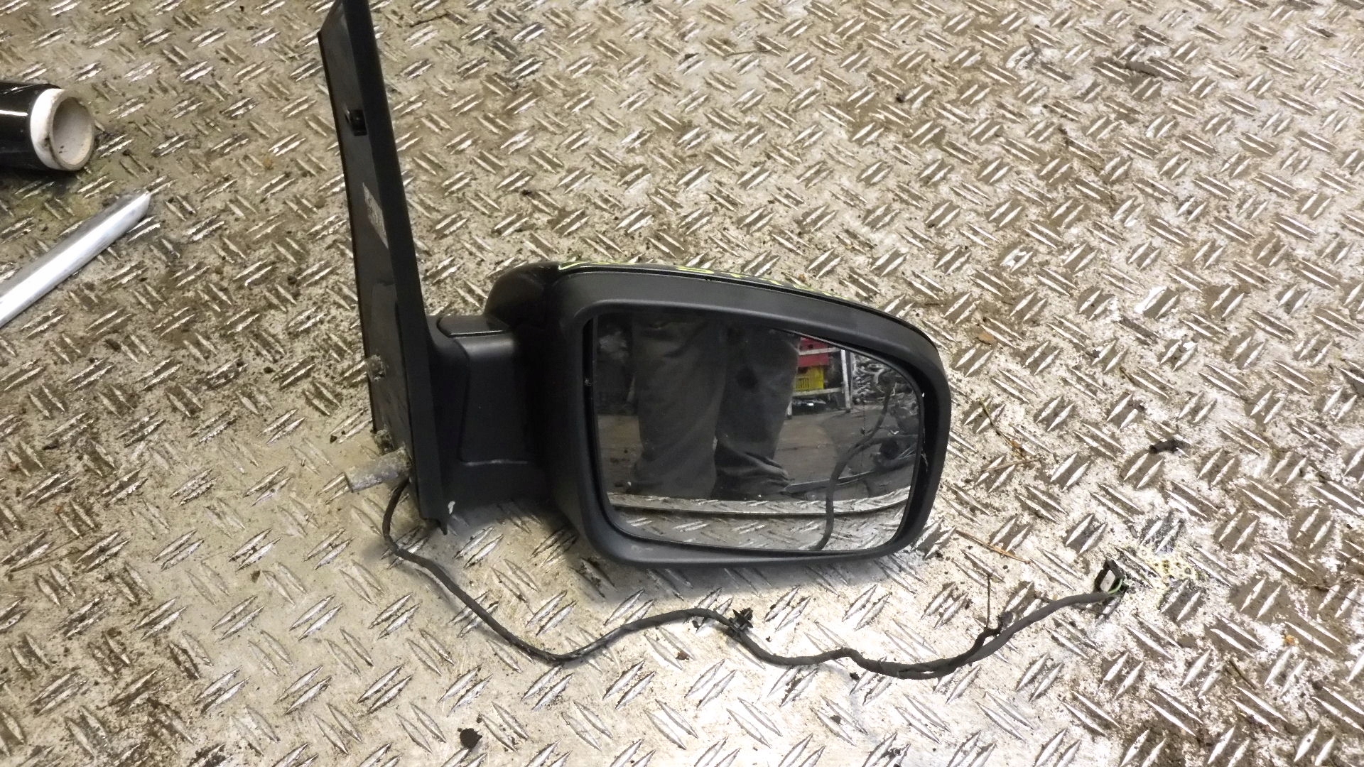 VITO VIANO V-KLASA W639 LUSTERKO PRAWE LIFT 6 PIN