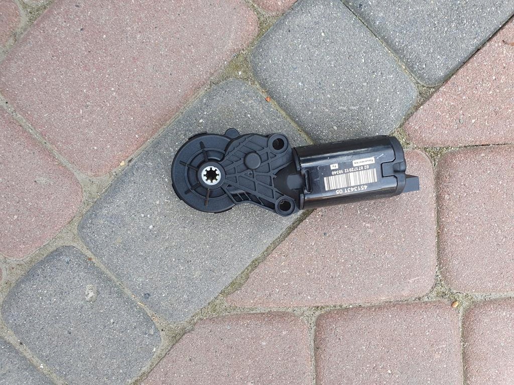 Silniczek regulacji fotela Insignia 451343105