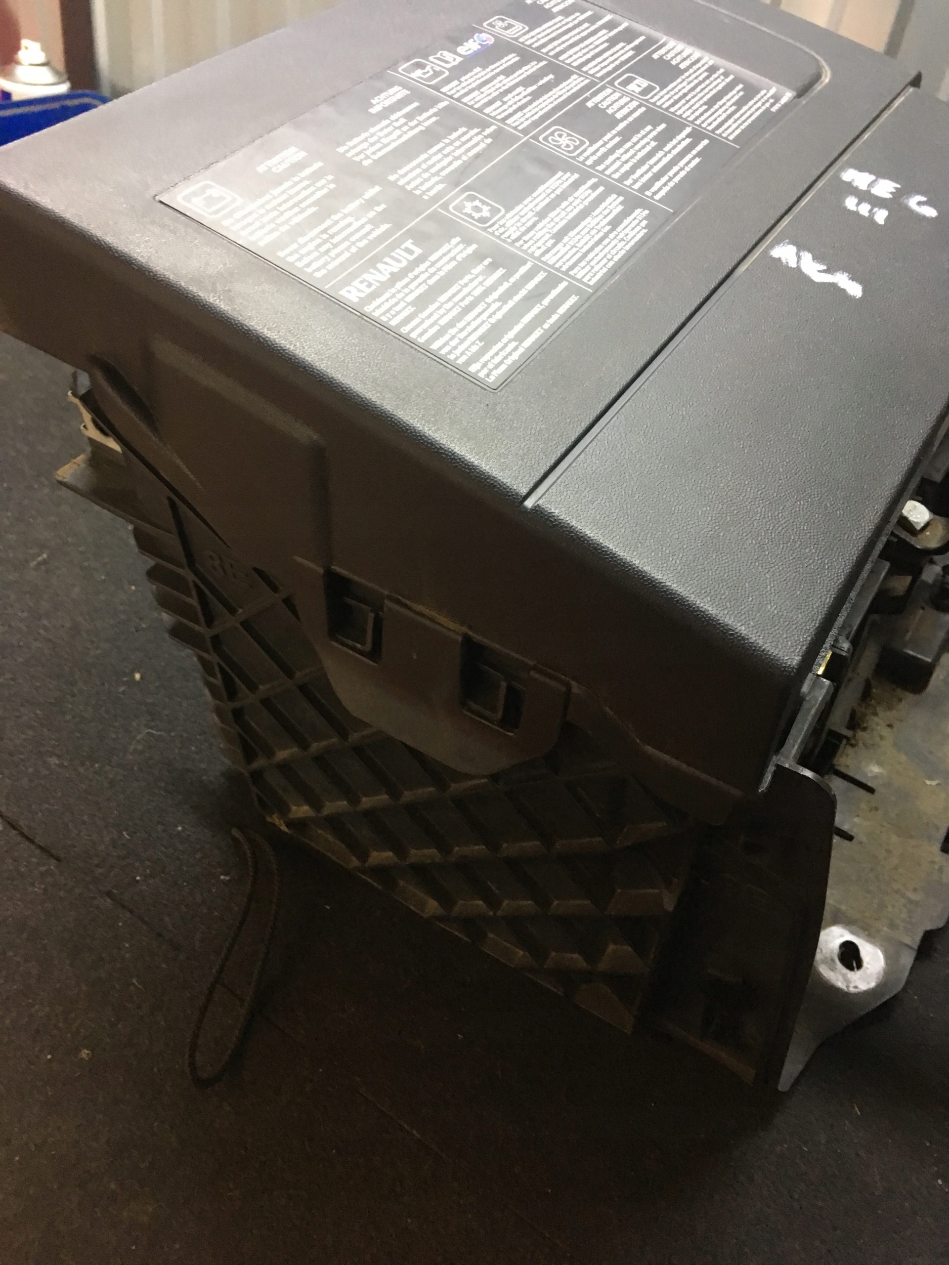 БАЗОВЫЙ АККУМУЛЯТОР RENAULT MEGANE III