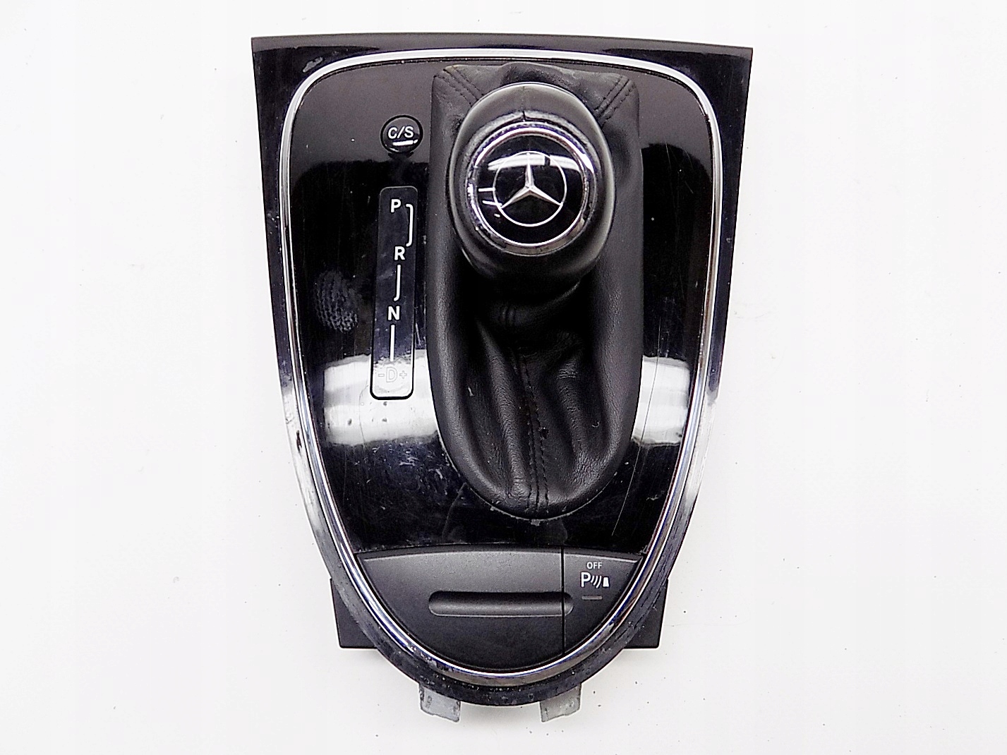 RAMKA GALKA MIESZEK BIEGOW Mercedes CLS W219 04 10