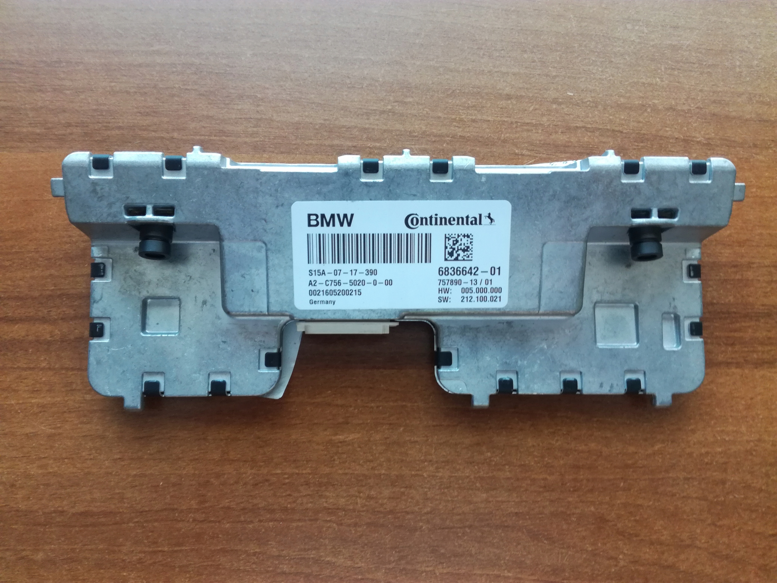 6836642 - BMW G11 G30 G31 БУ камера КАФАС