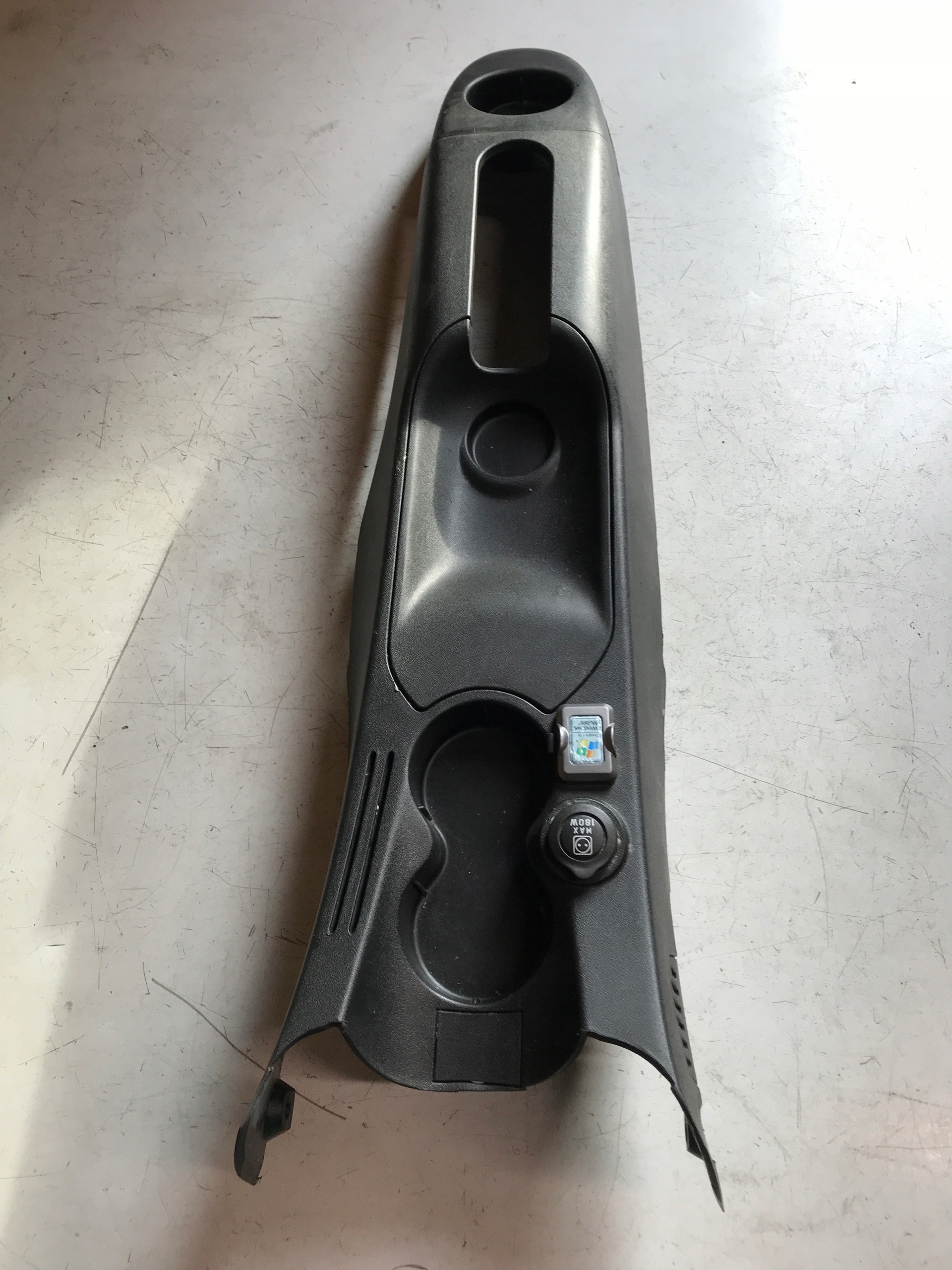 lancia YPSILON РЕСТАЙЛИНГ тунель середина европа