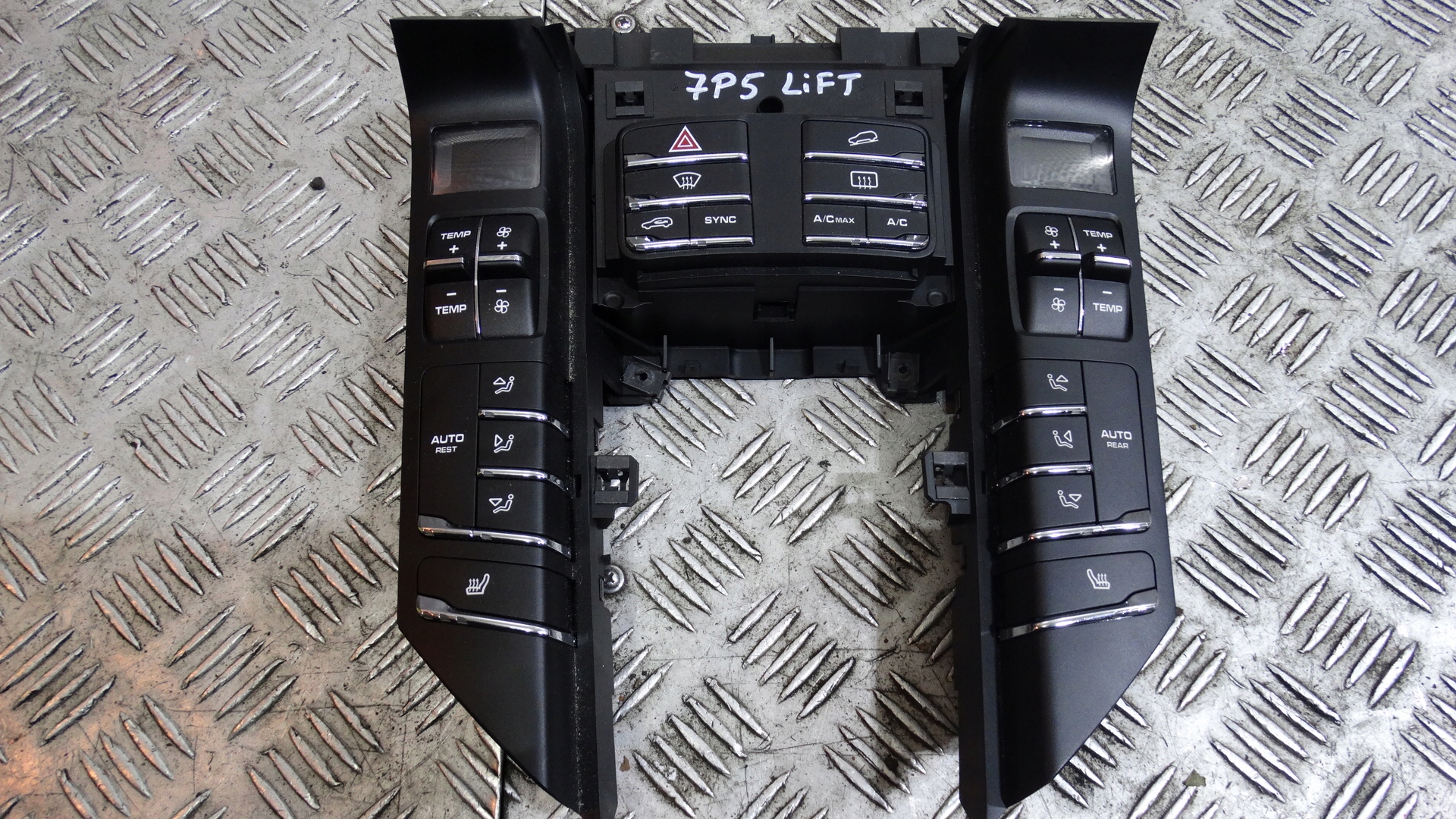 IDEALNY PANEL STEOWANIE PORSCHE CAYENNE 7P5 LIFT 1