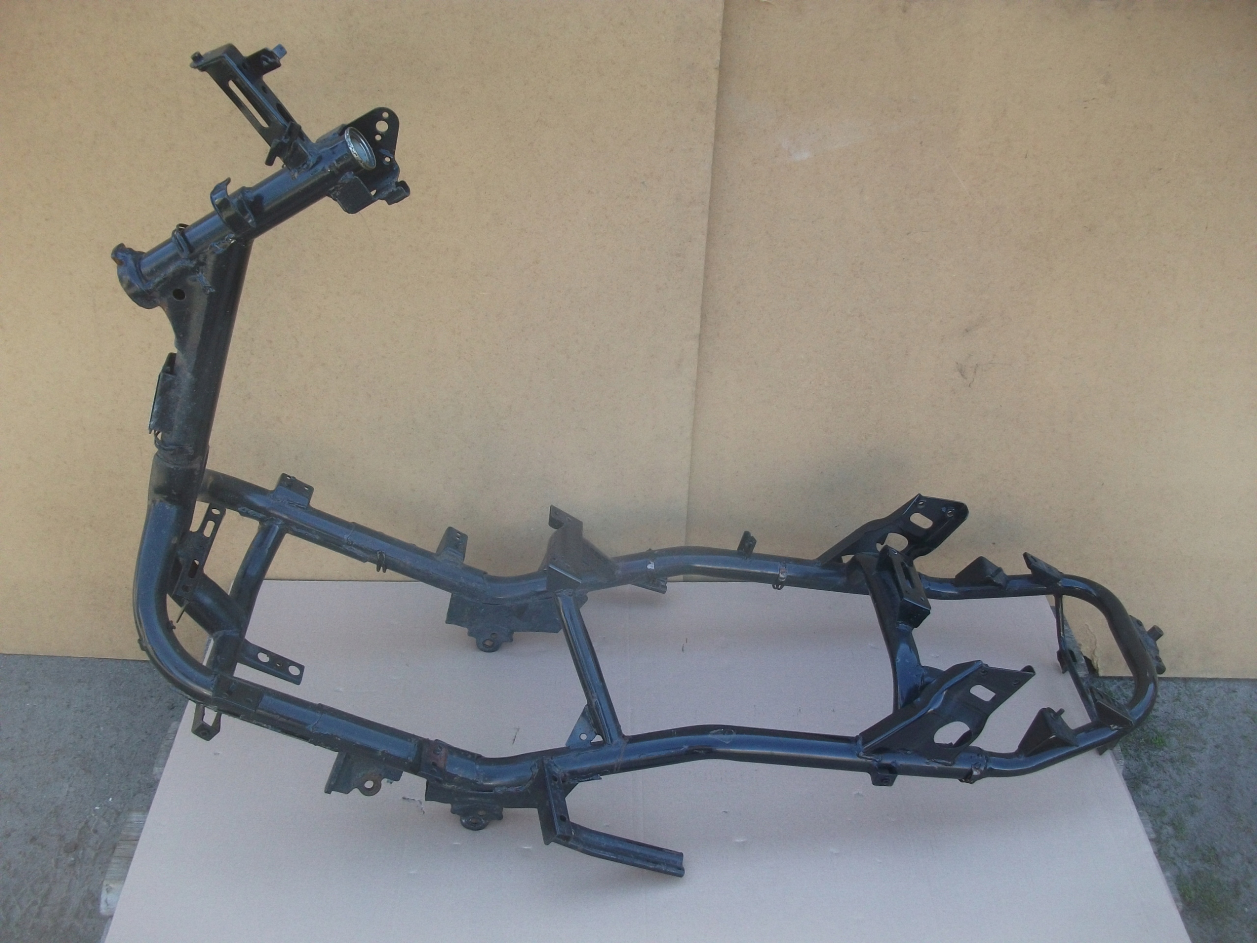 KYMCO AGILITY 50 RAMA PROSTA