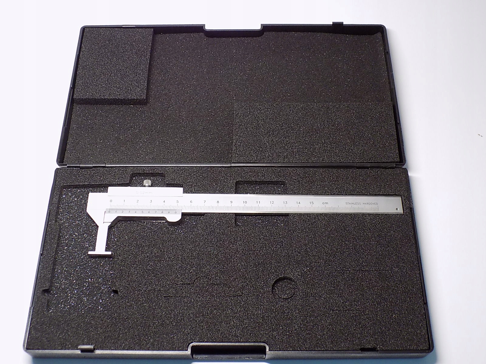 SUWMIARKA DO POMIARU KANAŁKÓW WEWNĘTRZNYCH L150 EAN (GTIN) 5905538520899