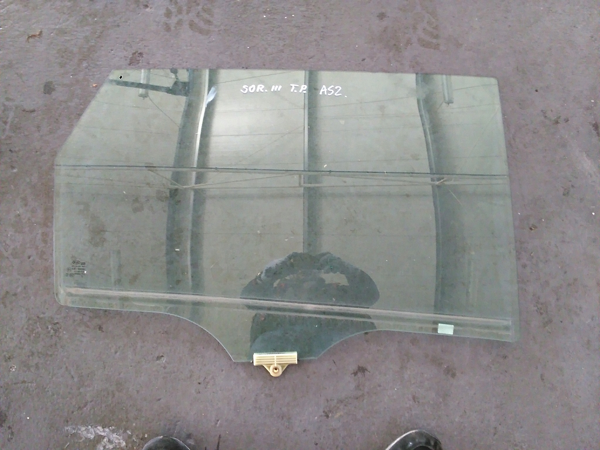 KIA SORENTO III 2015-18 СТЕКЛО ЗАДНЕЙ ПРАВОЙ ДВЕРИ AS2