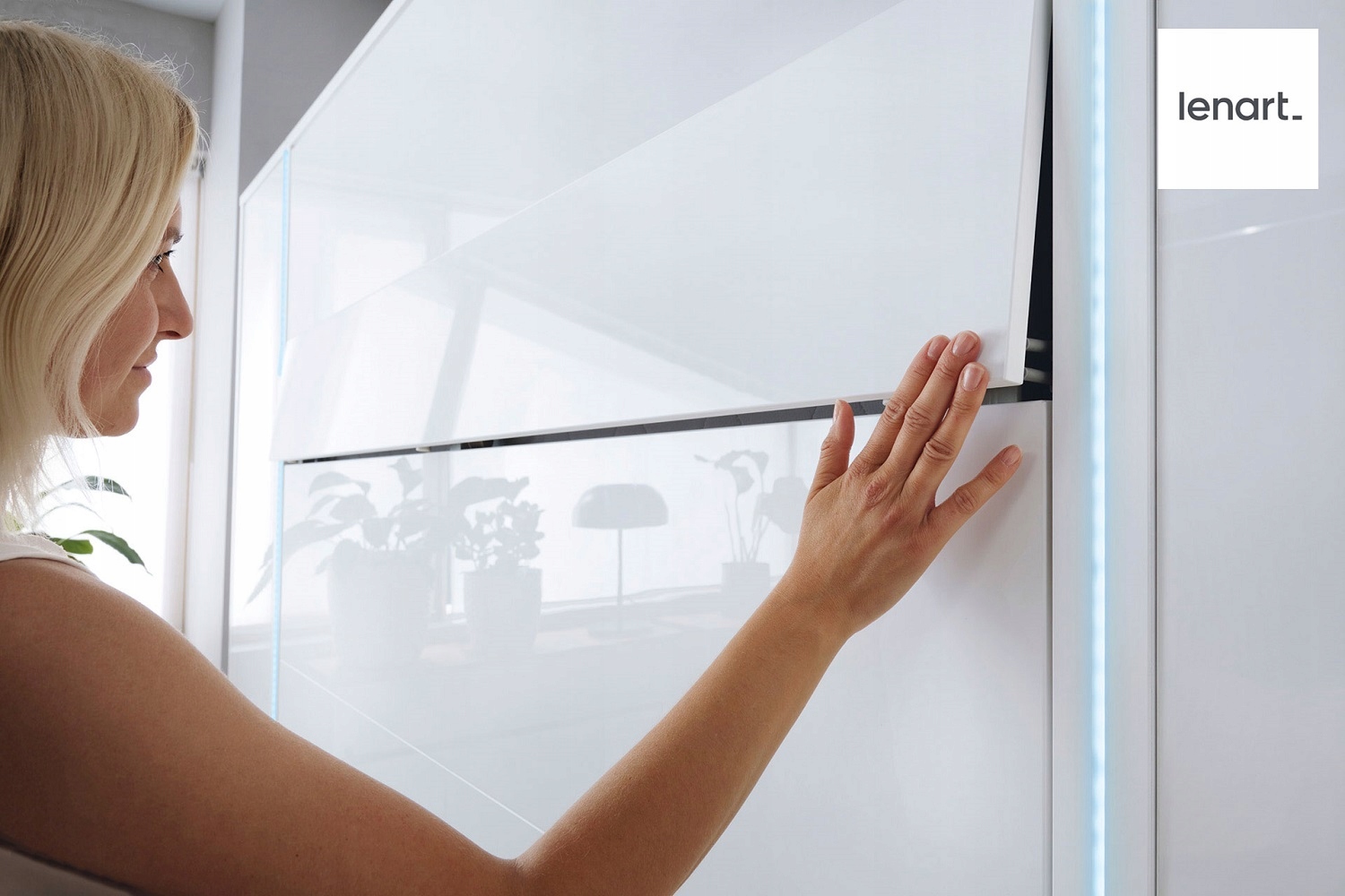 Półkotapczan BED CONCEPT BC-05 biały 120x200 Długość mebla 148 cm