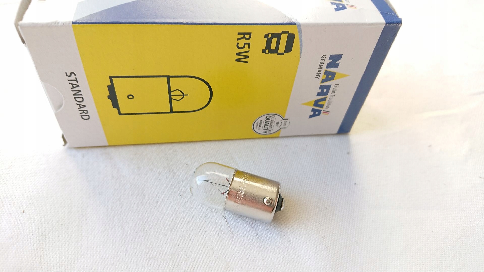 

Żarówka 24V R5W 5W BA15S Narva 17181