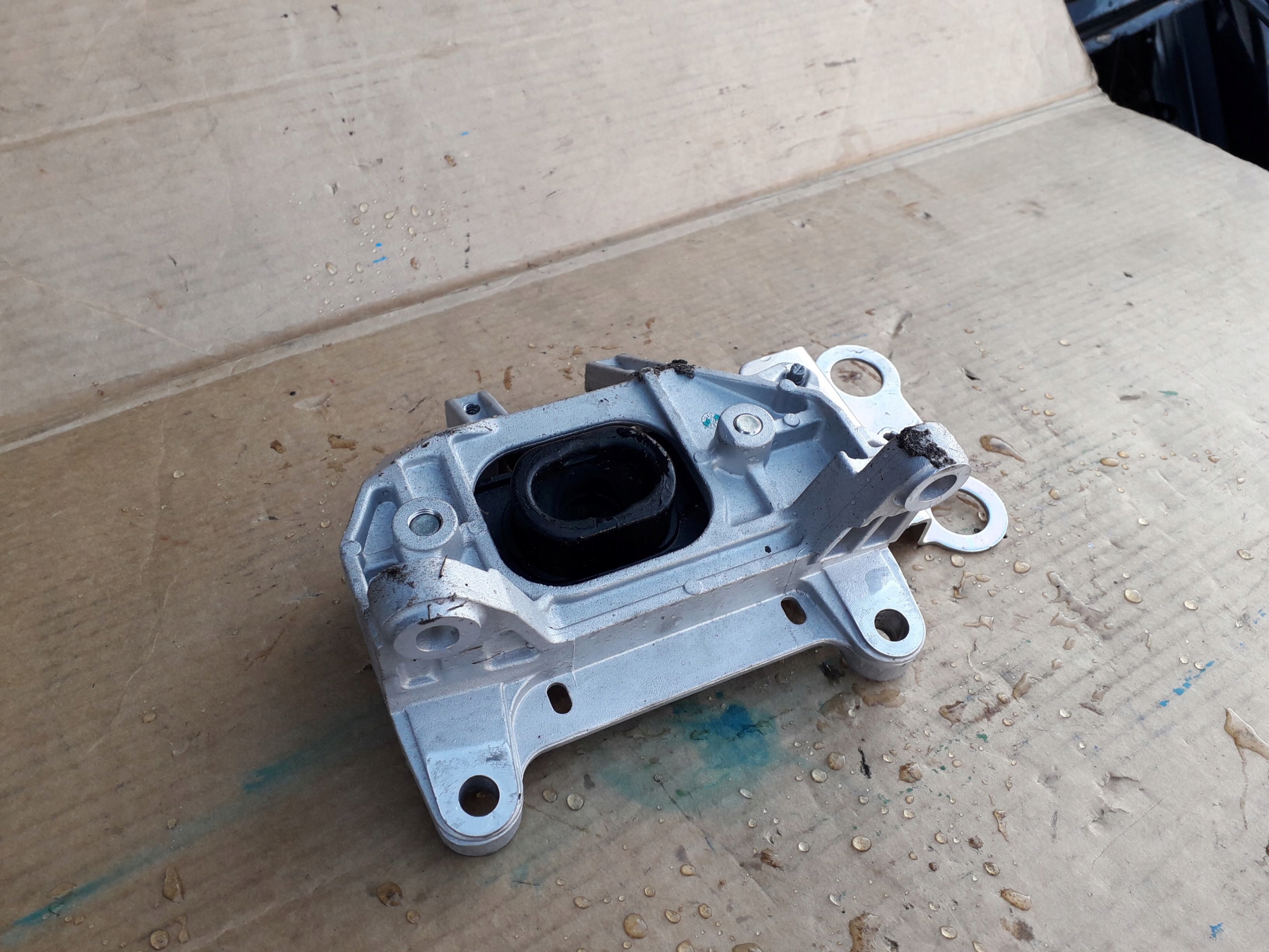 ЛАПА КАРОБКИ NISSAN MICRA K14 0,9 17-