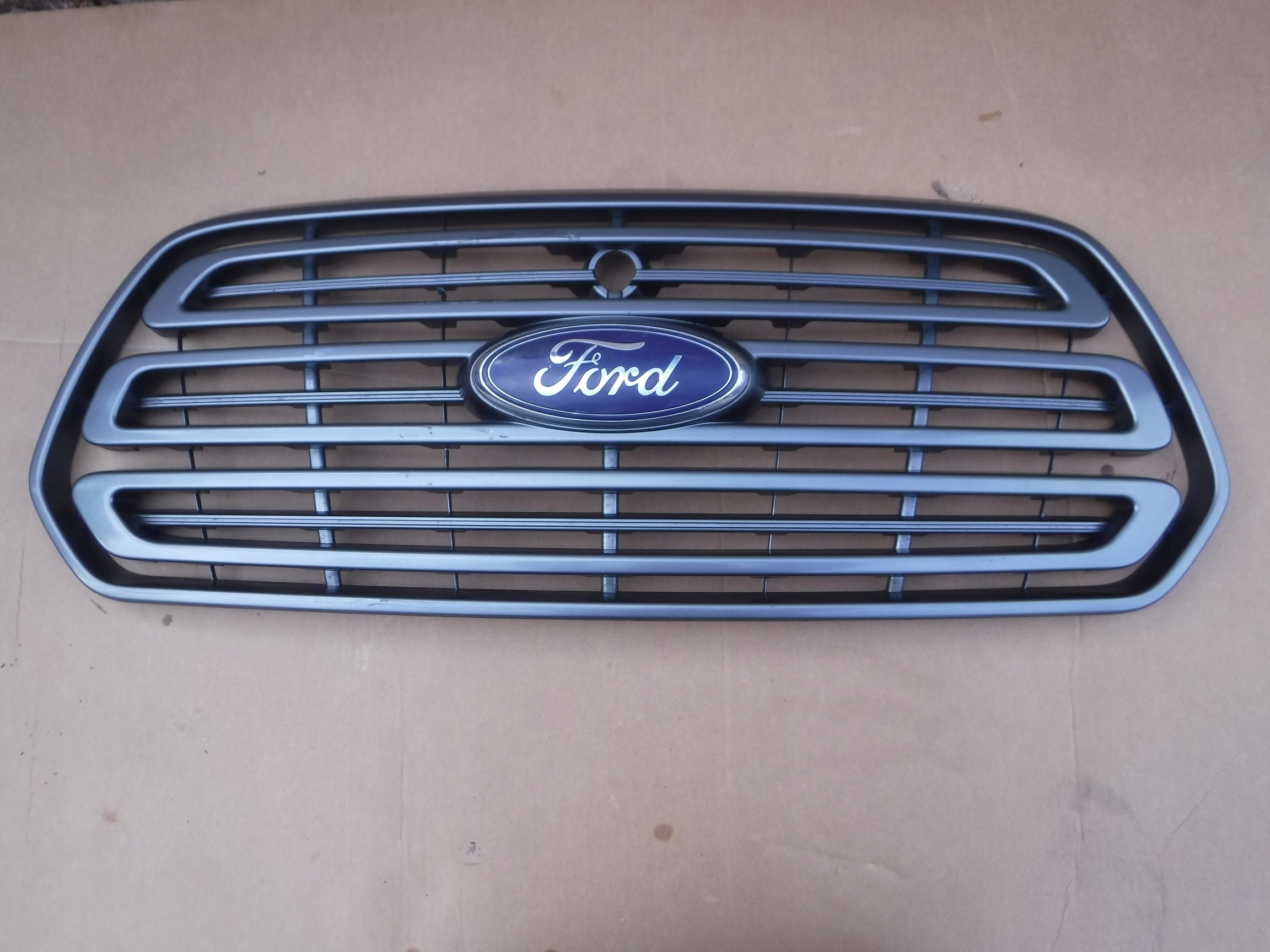 Решітка радіатора Ford TRANSIT MK8