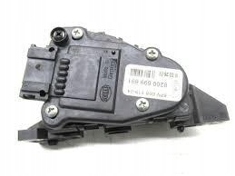POTENCJOMETR PEDALU GAZU RENAULT CLIO II KANGOO Part number 8200699691