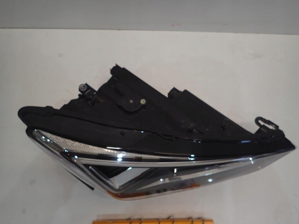 Lampa przód prawa SEAT TARRACO FULL LED Producent części SEAT OE