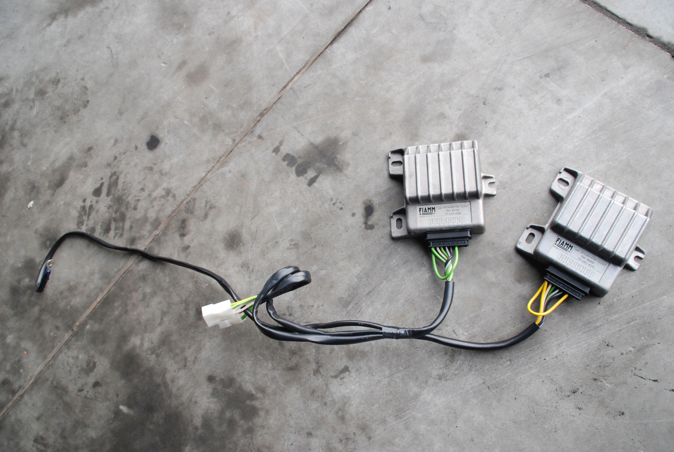 PRZETWORNICA NAPIĘCIA 24V/12V DO BUSA