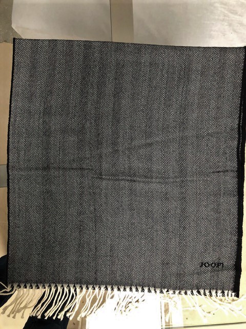 szalik Joop! czarnobiały wełna Rodzaj szal